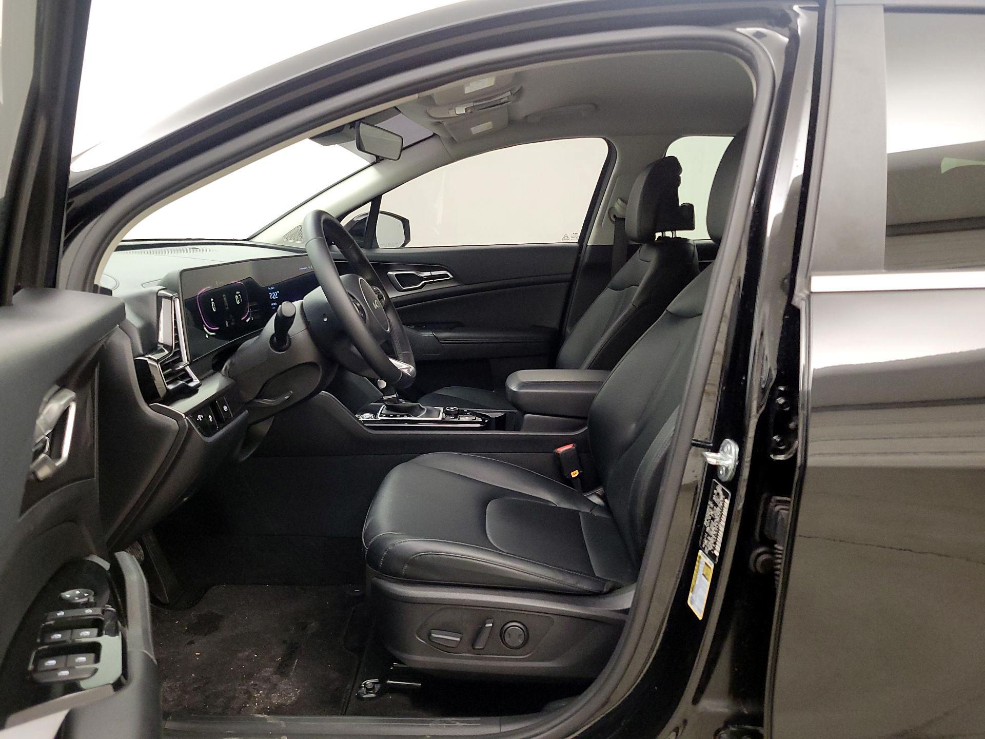 Thumbnail: 2023 Kia Sportage - 11