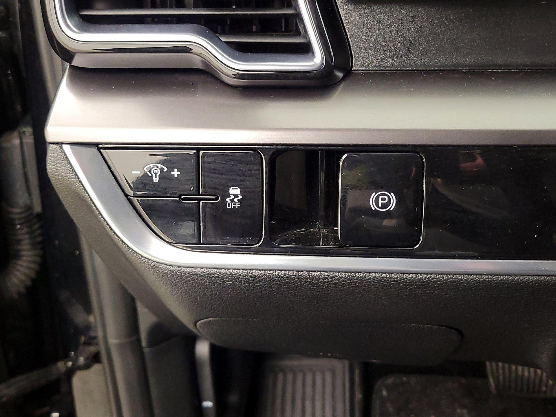 Thumbnail: 2023 Kia Sportage - 13