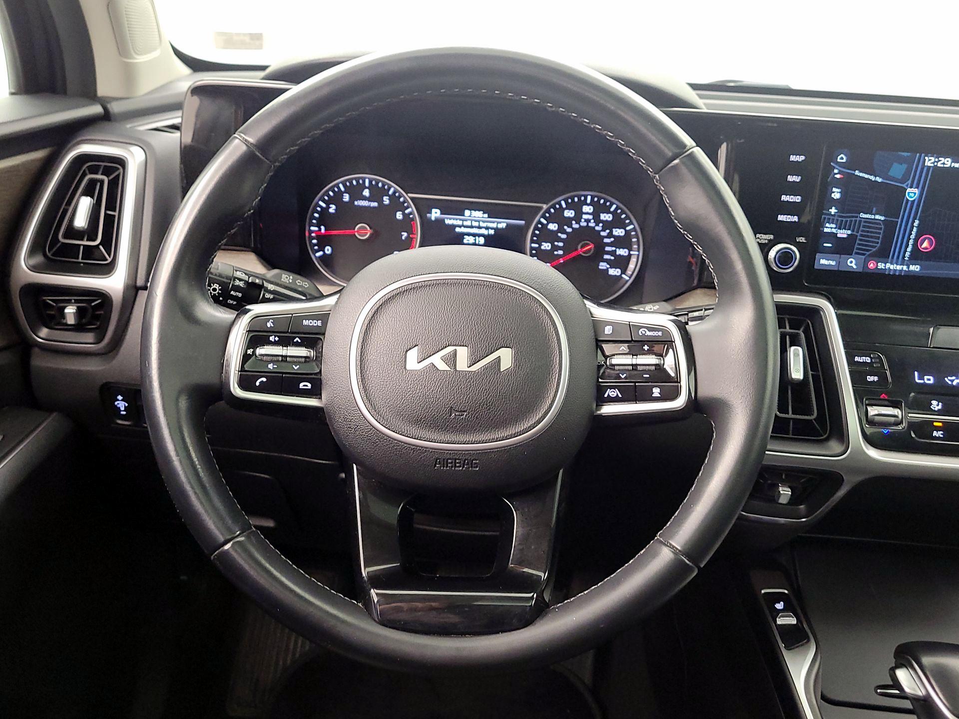 Thumbnail: 2022 Kia Sorento - 10