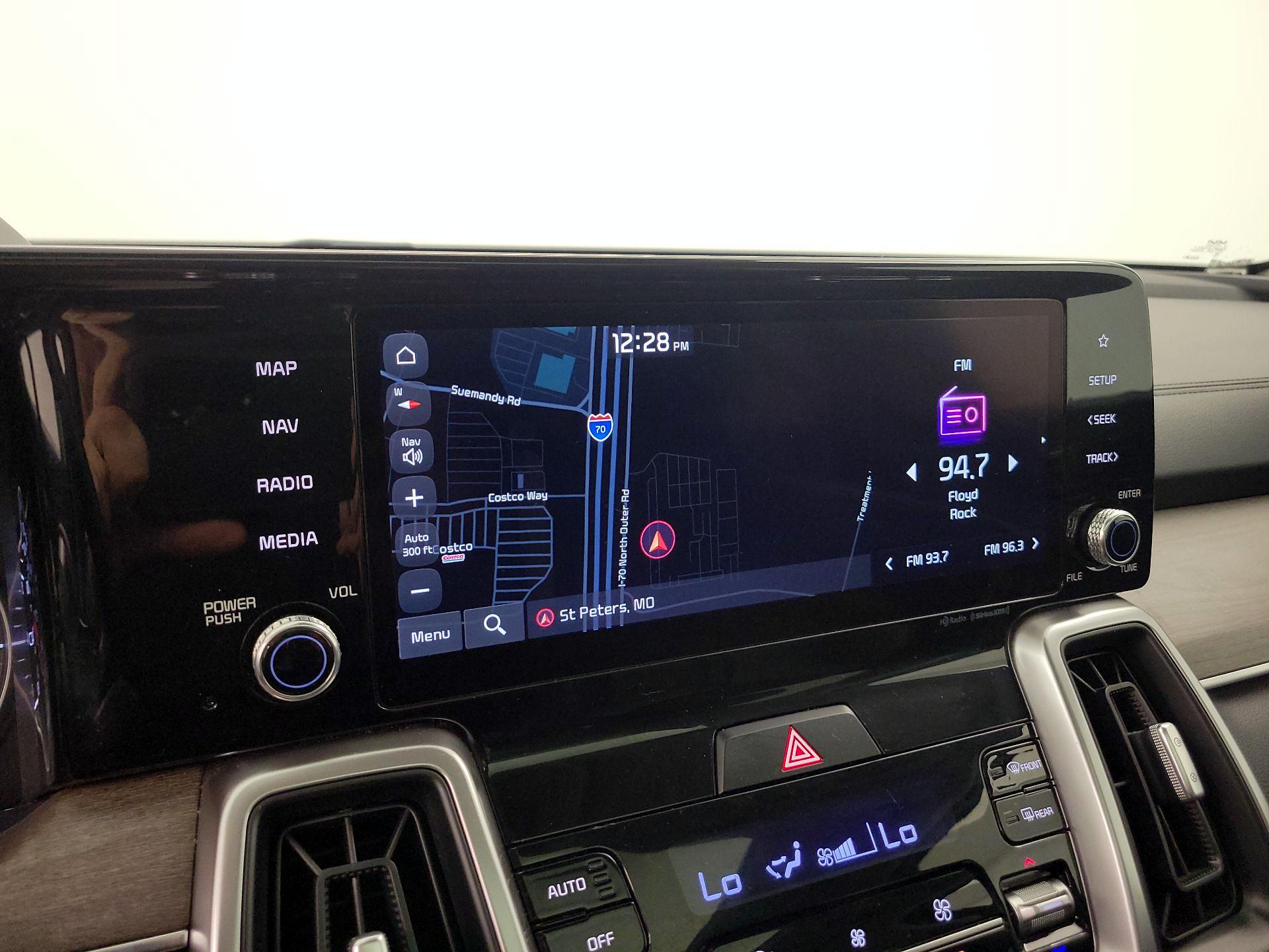 Thumbnail: 2022 Kia Sorento - 14