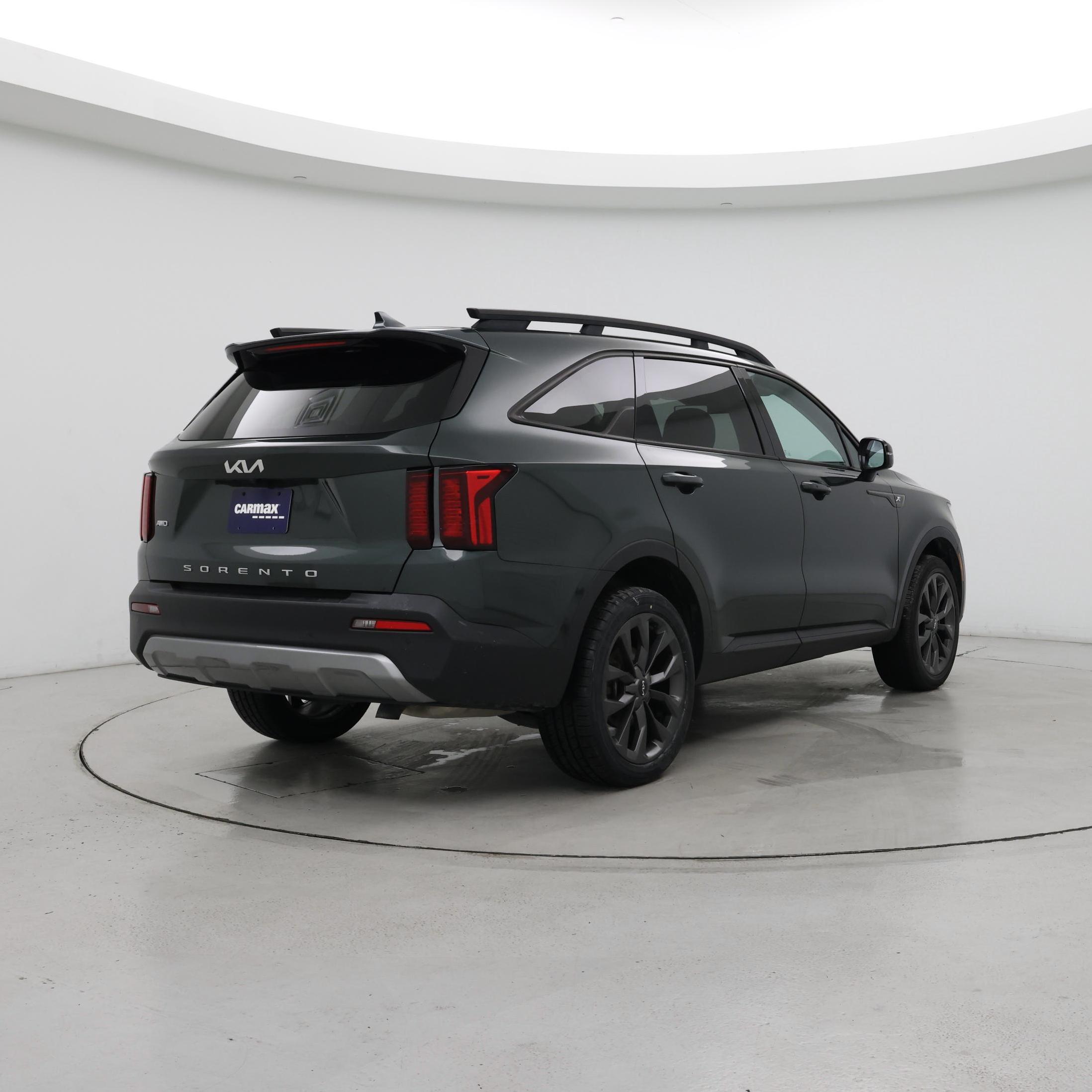 Thumbnail: 2022 Kia Sorento - 8