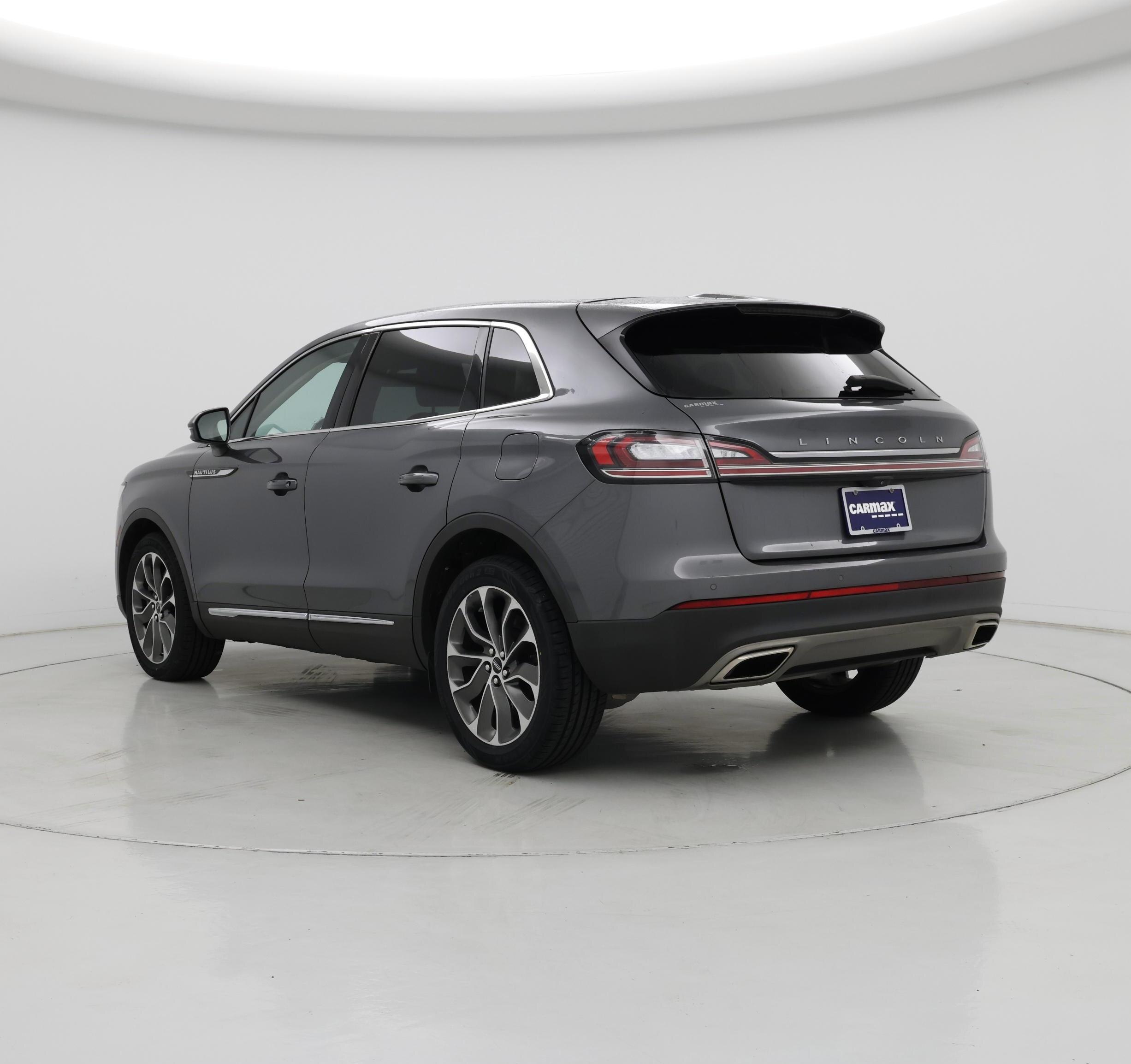 Thumbnail: 2022 Lincoln Nautilus - 2