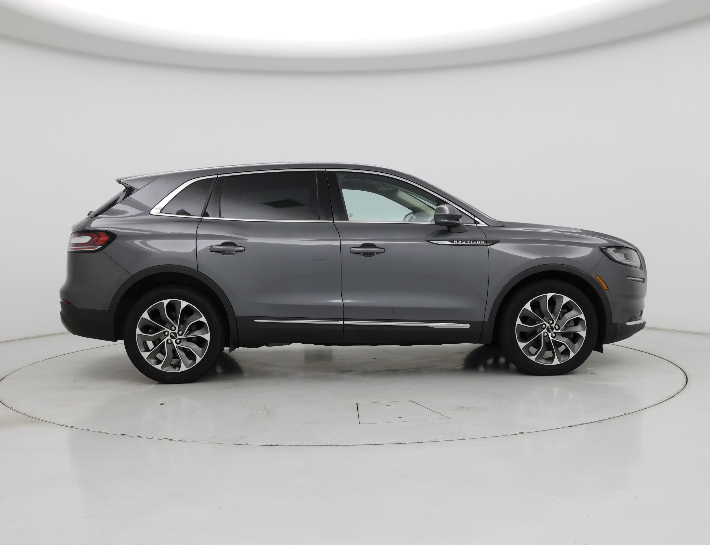 Thumbnail: 2022 Lincoln Nautilus - 7