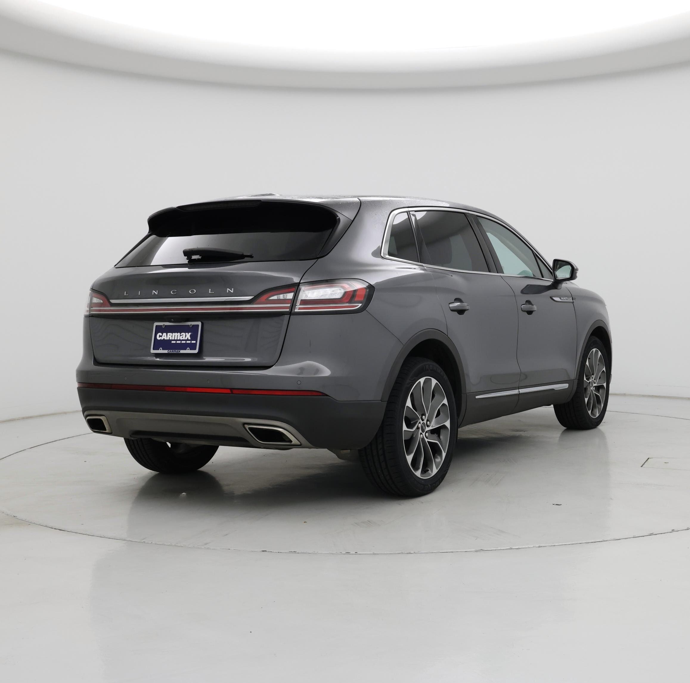 Thumbnail: 2022 Lincoln Nautilus - 8