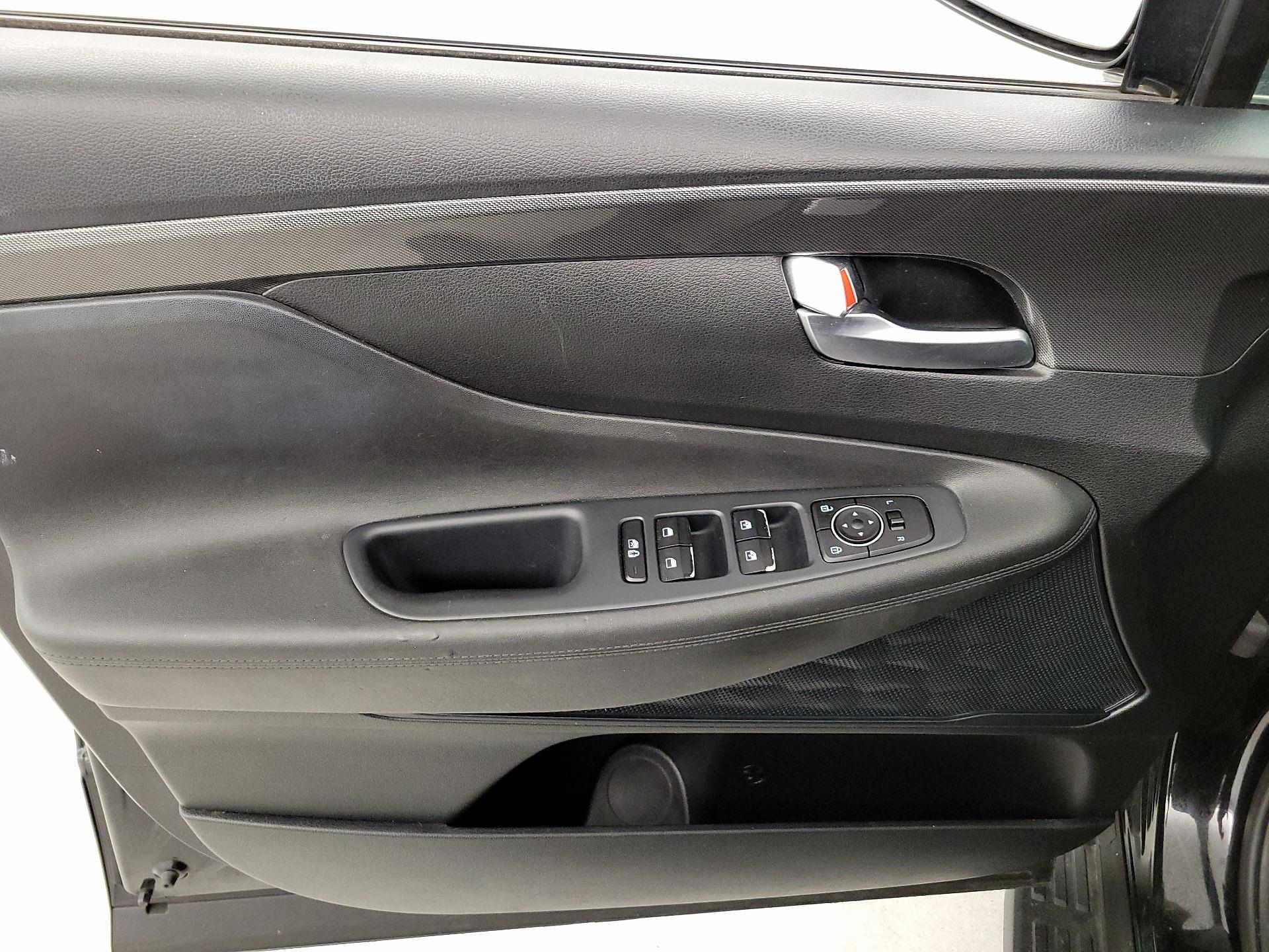 Thumbnail: 2022 Hyundai Santa Fe - 12