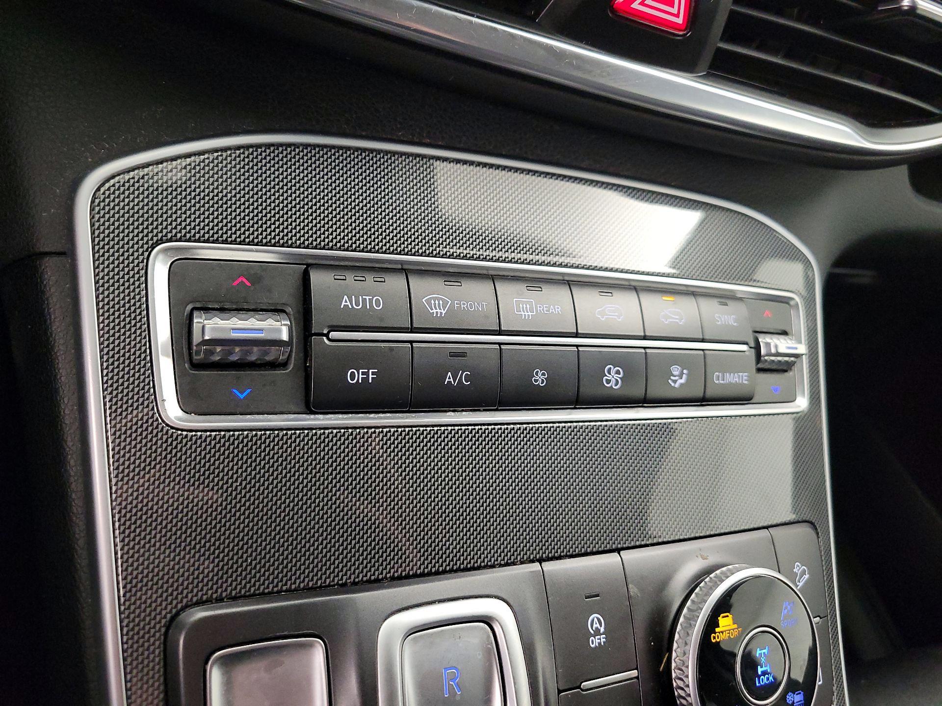 Thumbnail: 2022 Hyundai Santa Fe - 16