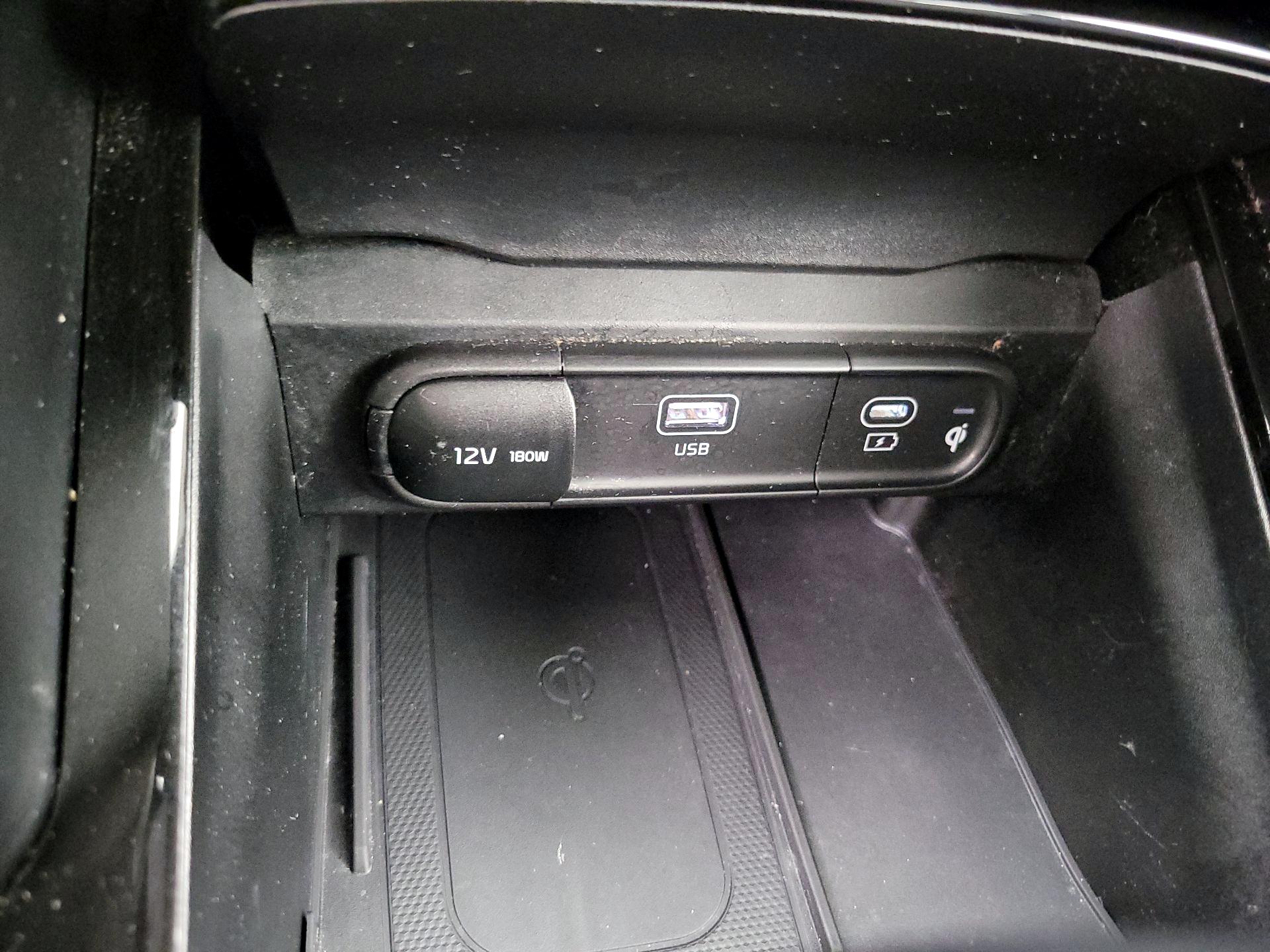 Thumbnail: 2023 Kia Telluride - 19