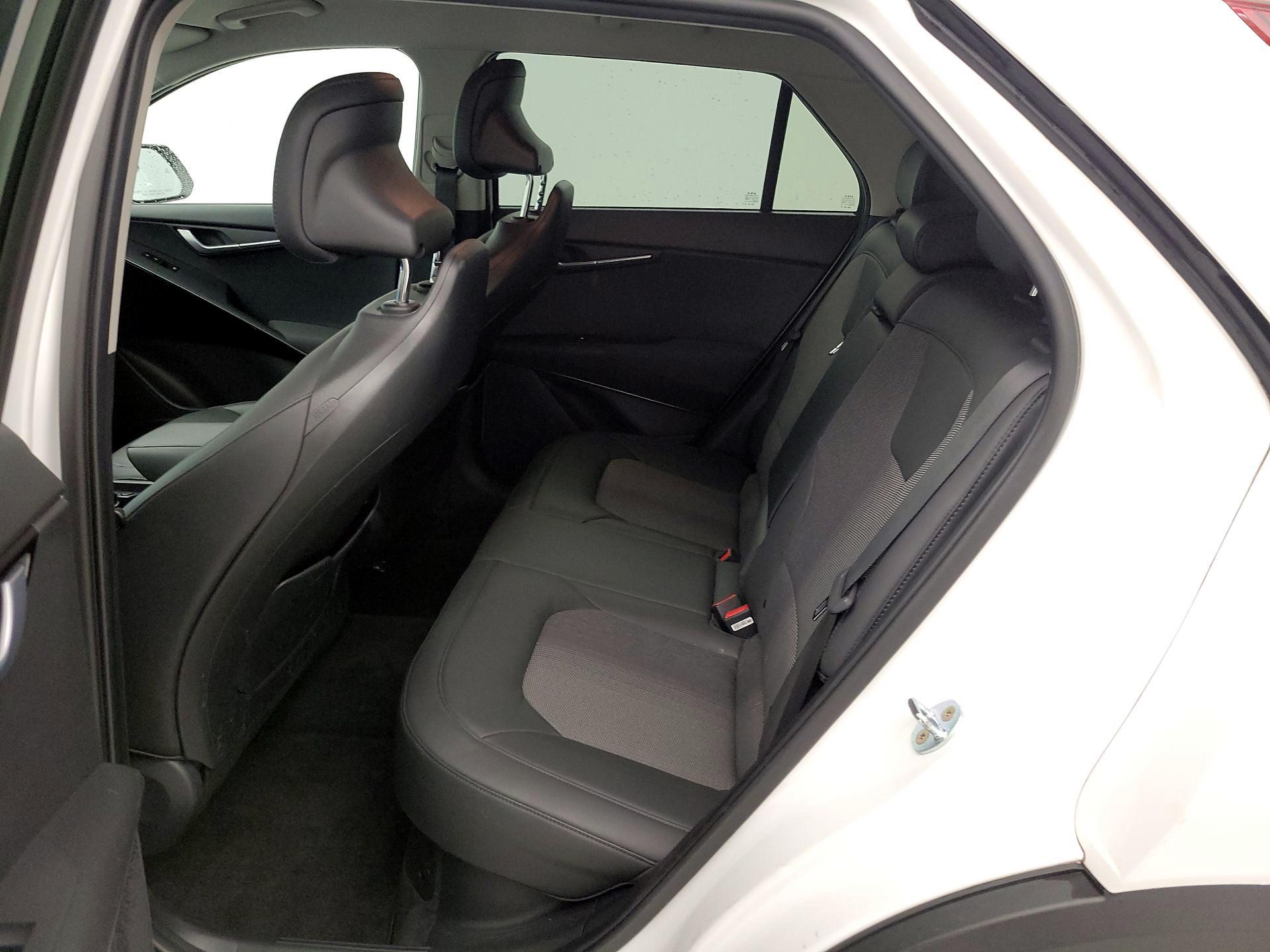 Thumbnail: 2023 Kia Niro - 20