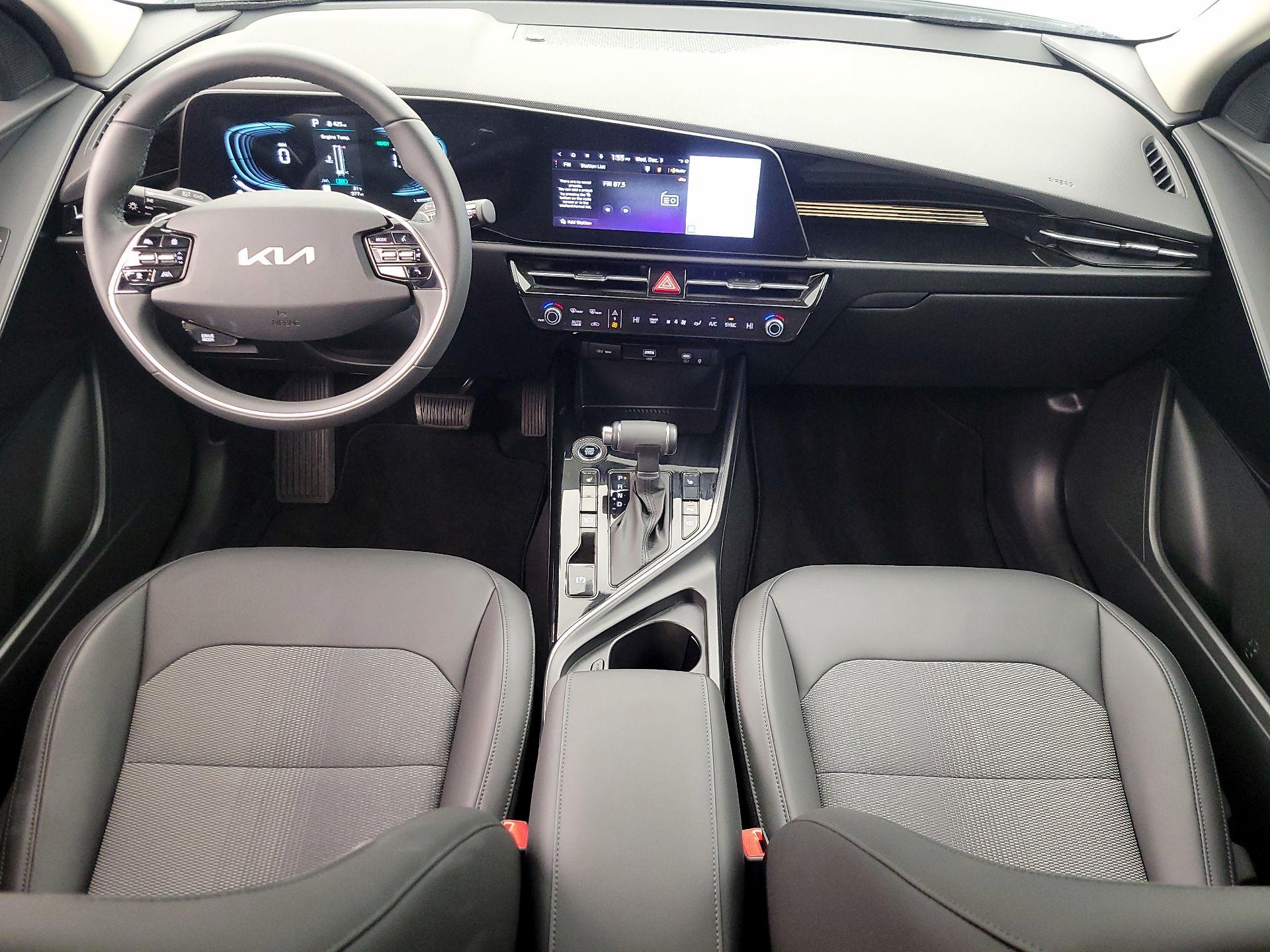 Thumbnail: 2023 Kia Niro - 9