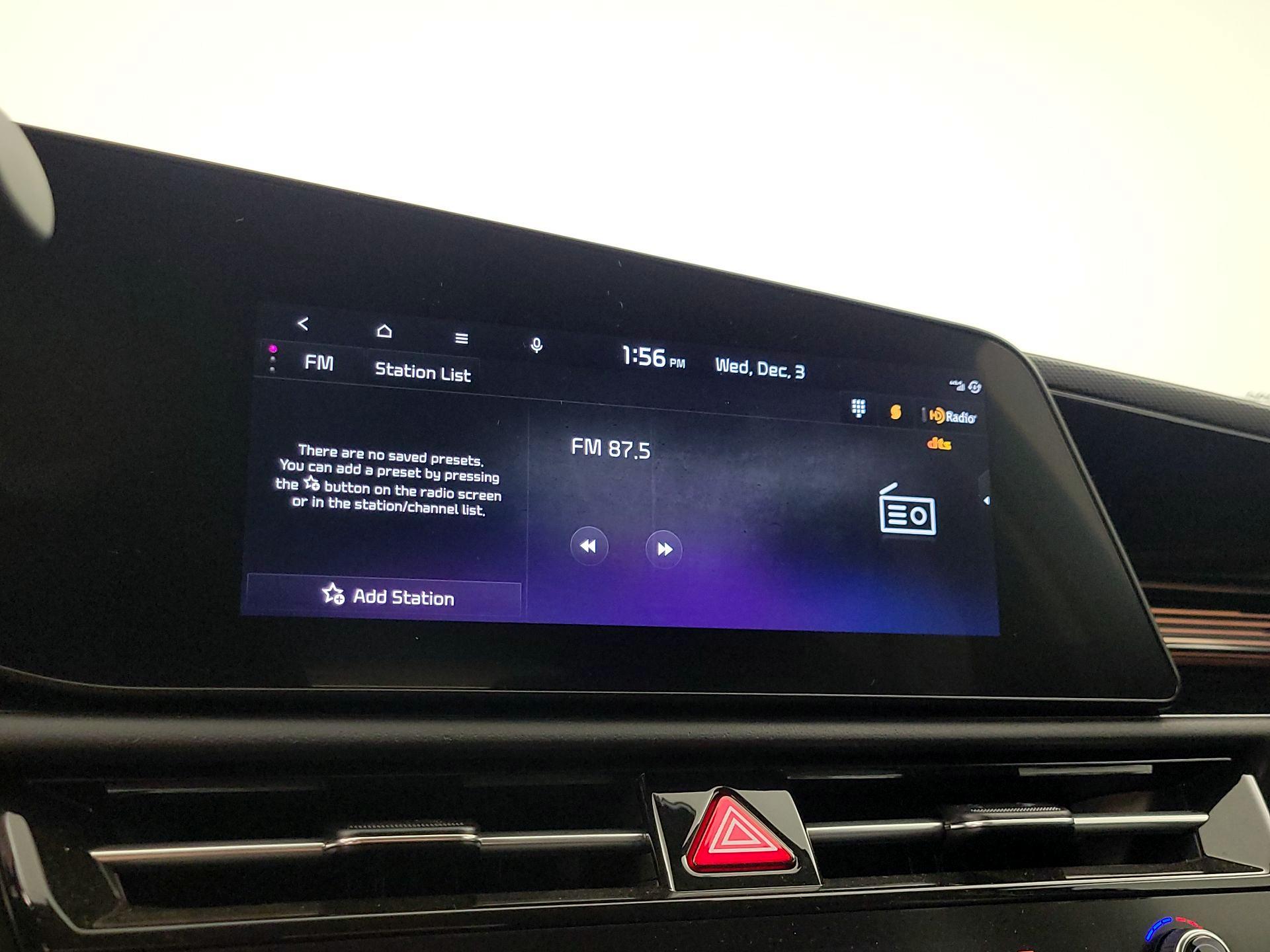 Thumbnail: 2023 Kia Niro - 16