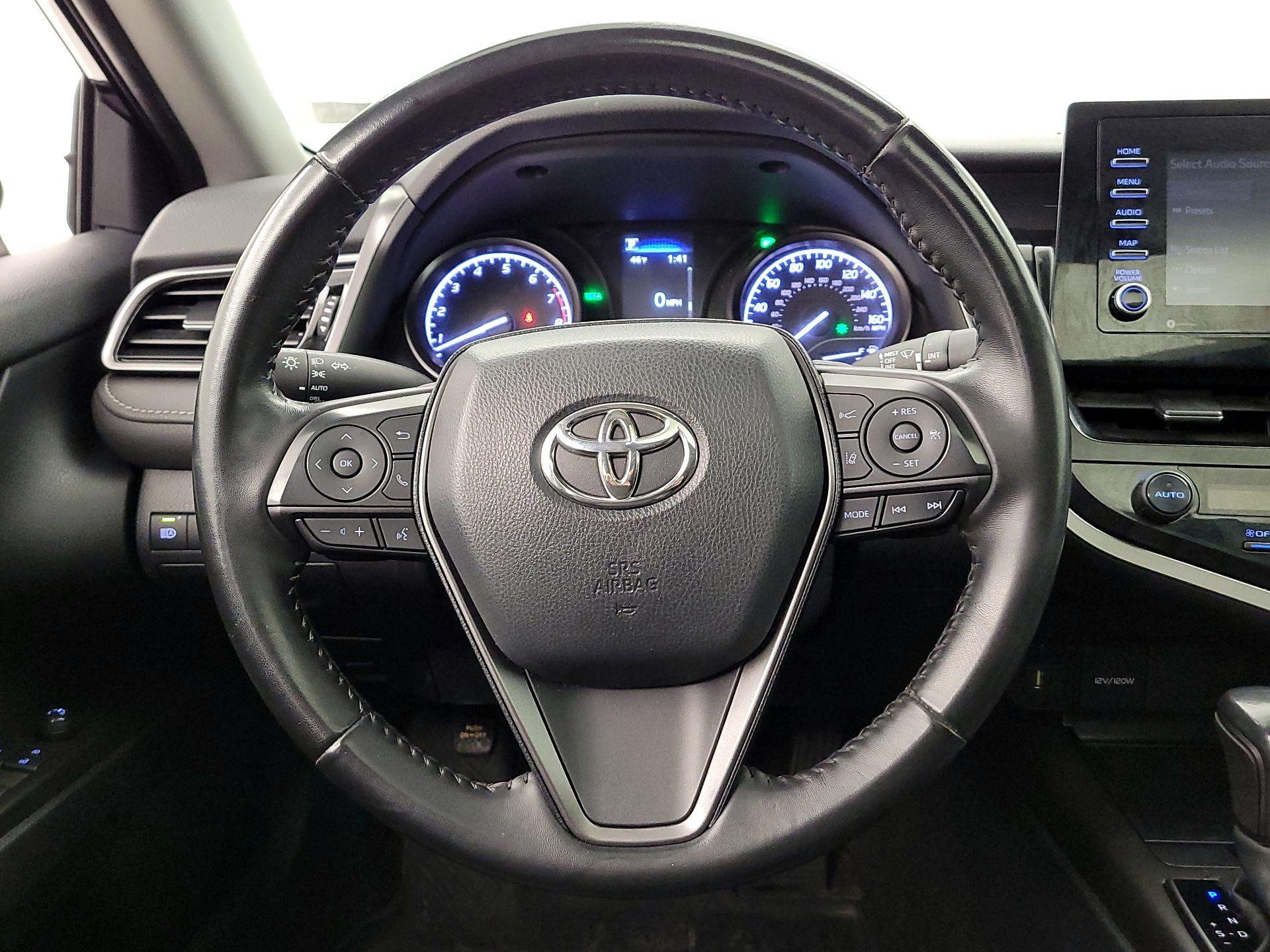 Thumbnail: 2021 Toyota Camry - 10