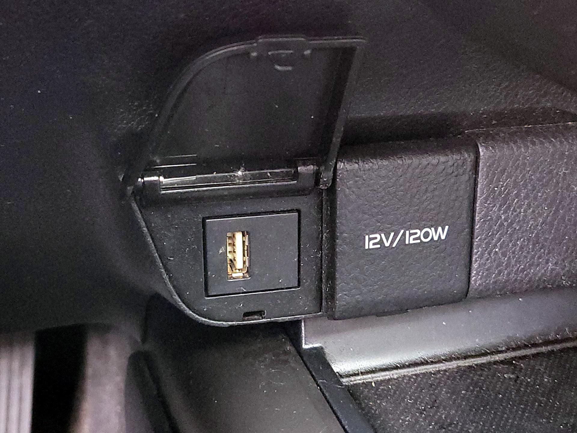 Thumbnail: 2021 Toyota Camry - 18