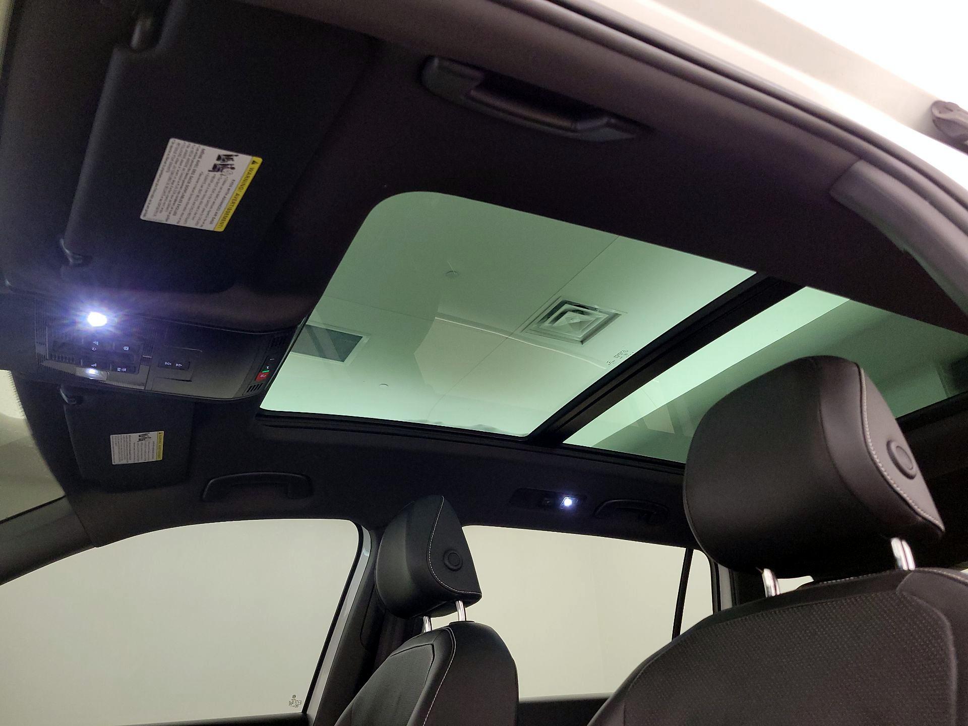 Thumbnail: 2022 Volkswagen Tiguan - 20