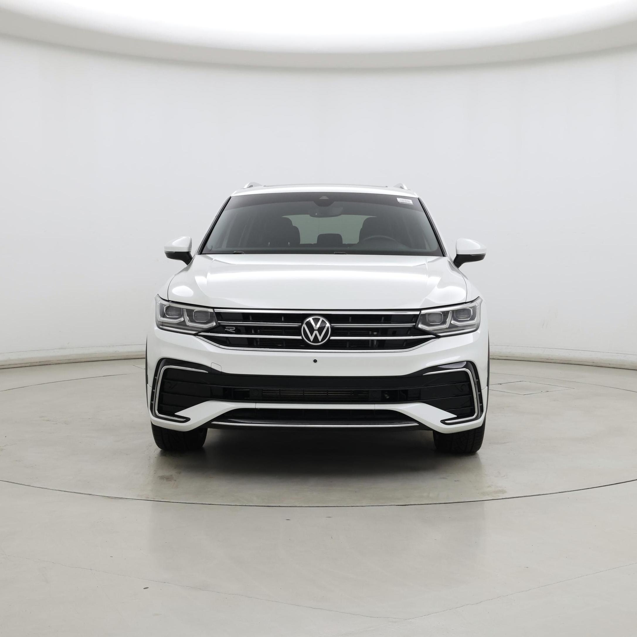Thumbnail: 2022 Volkswagen Tiguan - 5