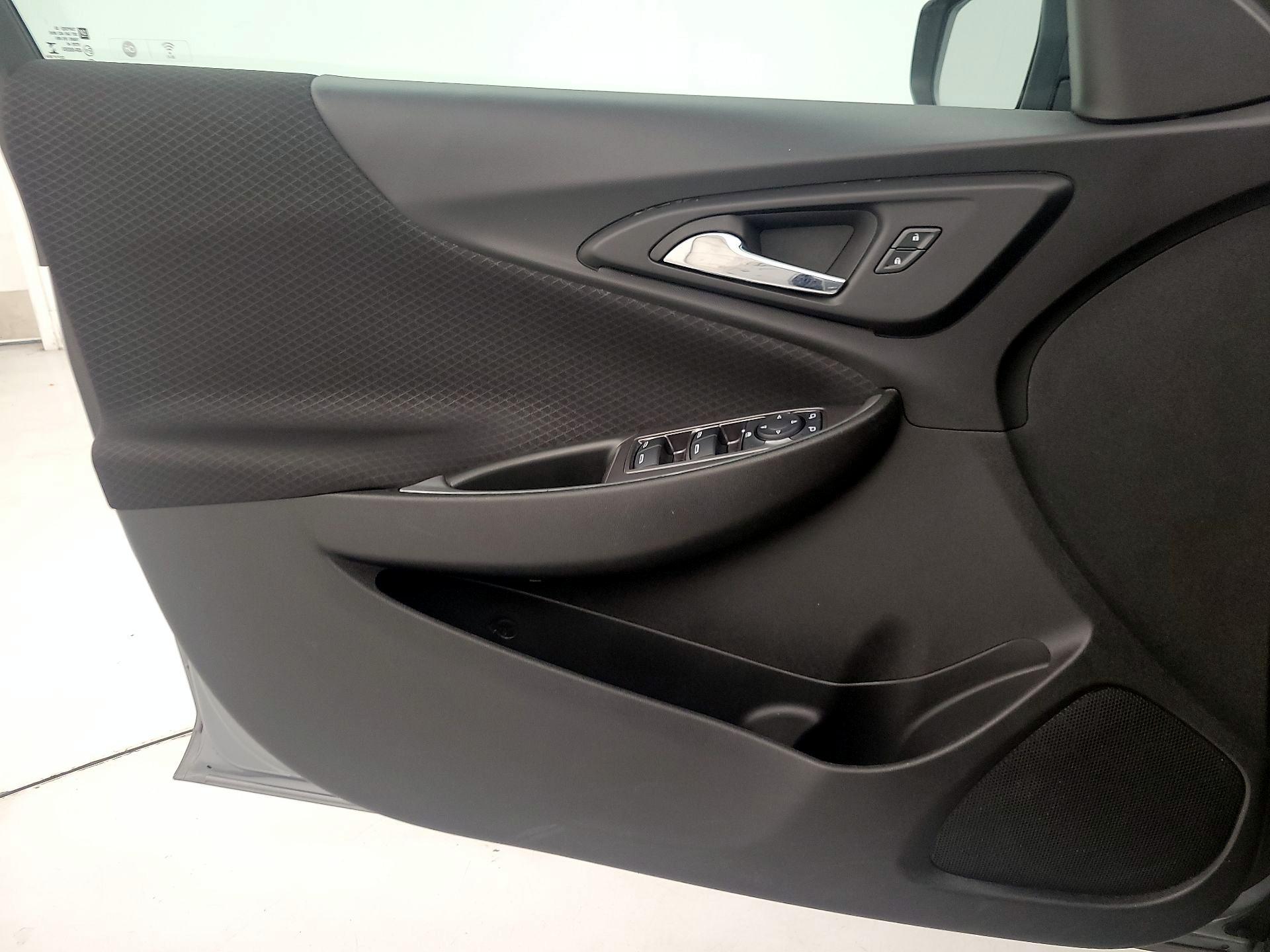 Thumbnail: 2023 Chevrolet Malibu - 12