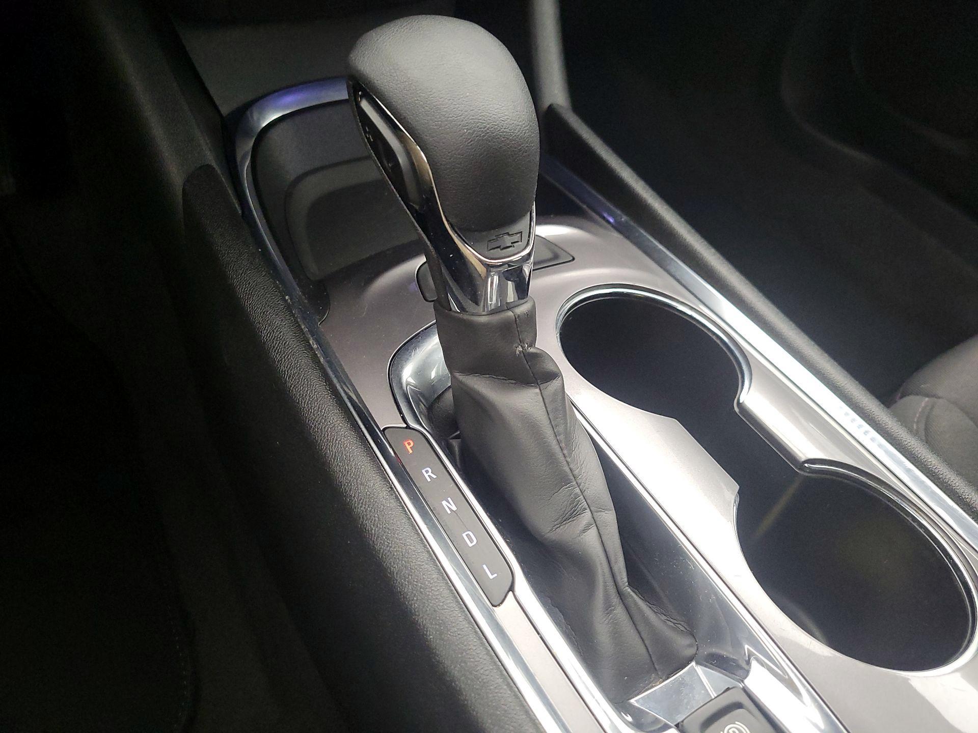 Thumbnail: 2023 Chevrolet Malibu - 17