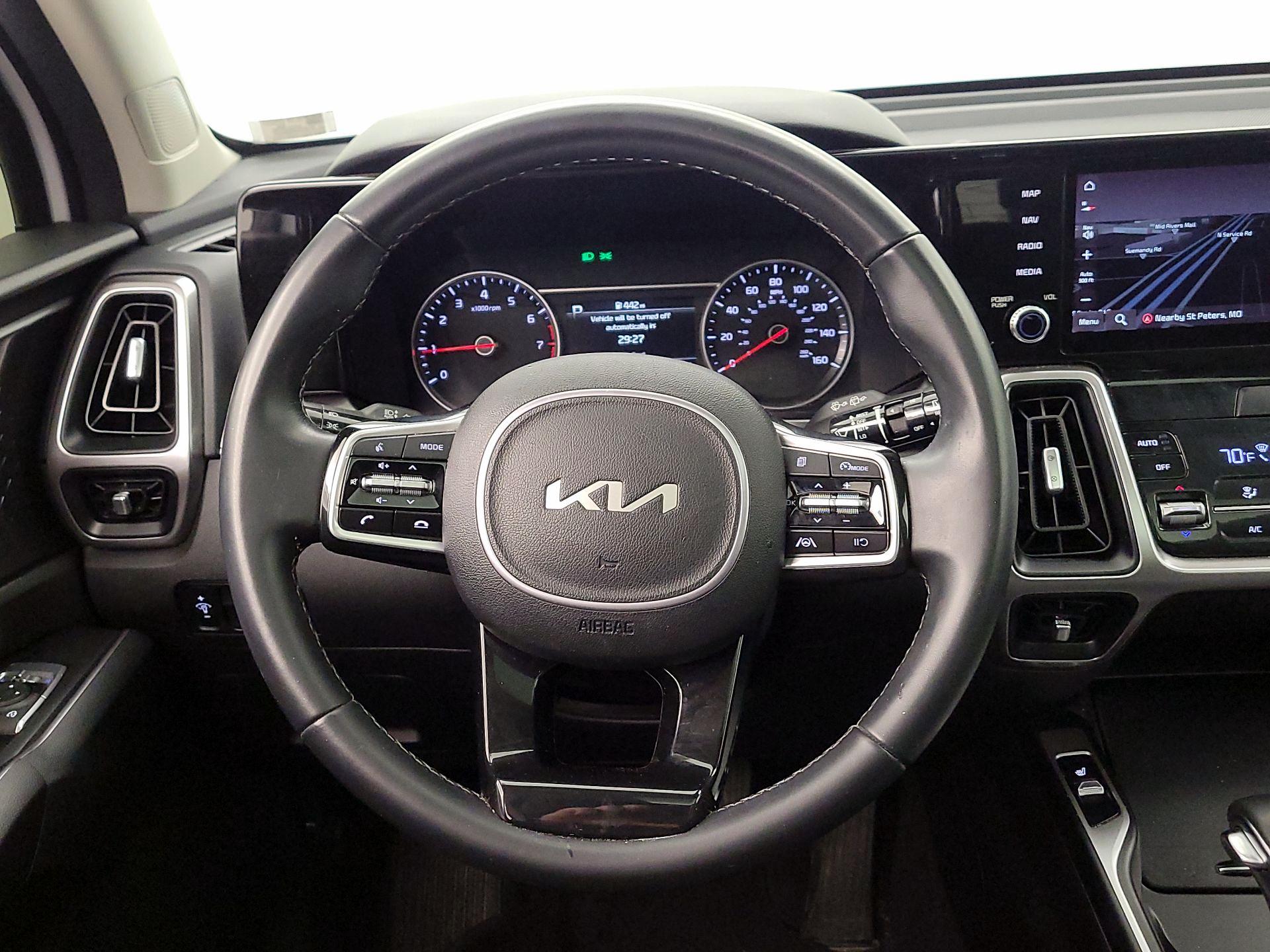 Thumbnail: 2022 Kia Sorento - 10