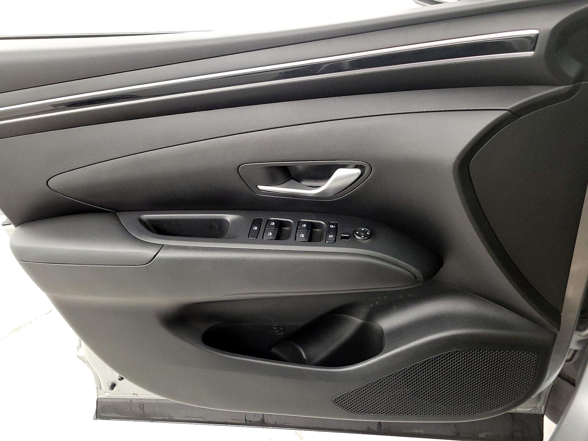 Thumbnail: 2022 Hyundai Tucson - 12