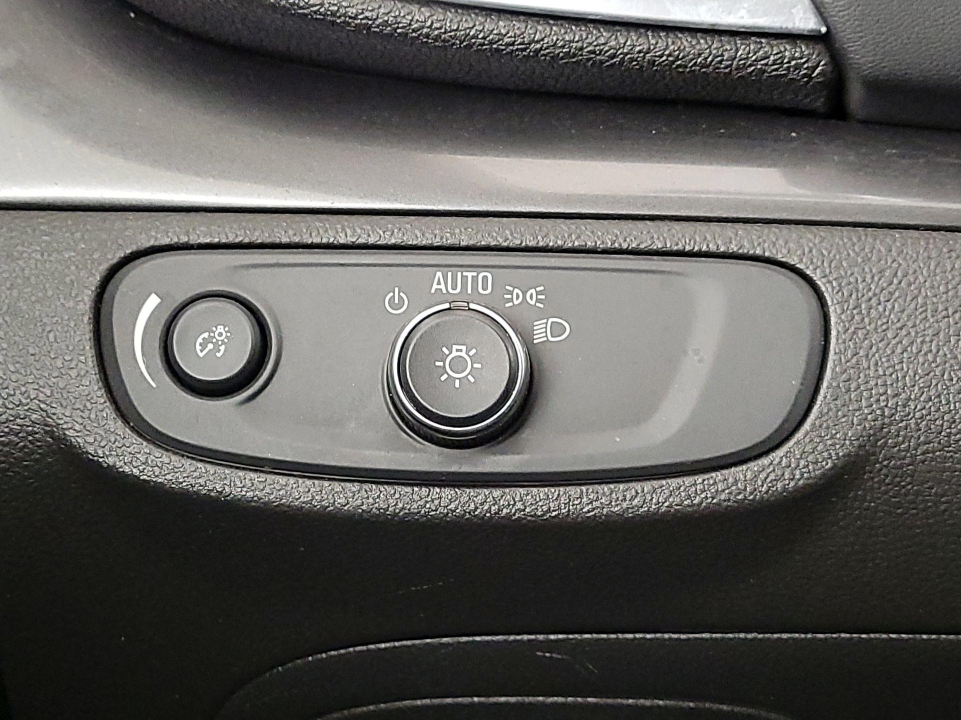 Thumbnail: 2020 Buick Encore - 13