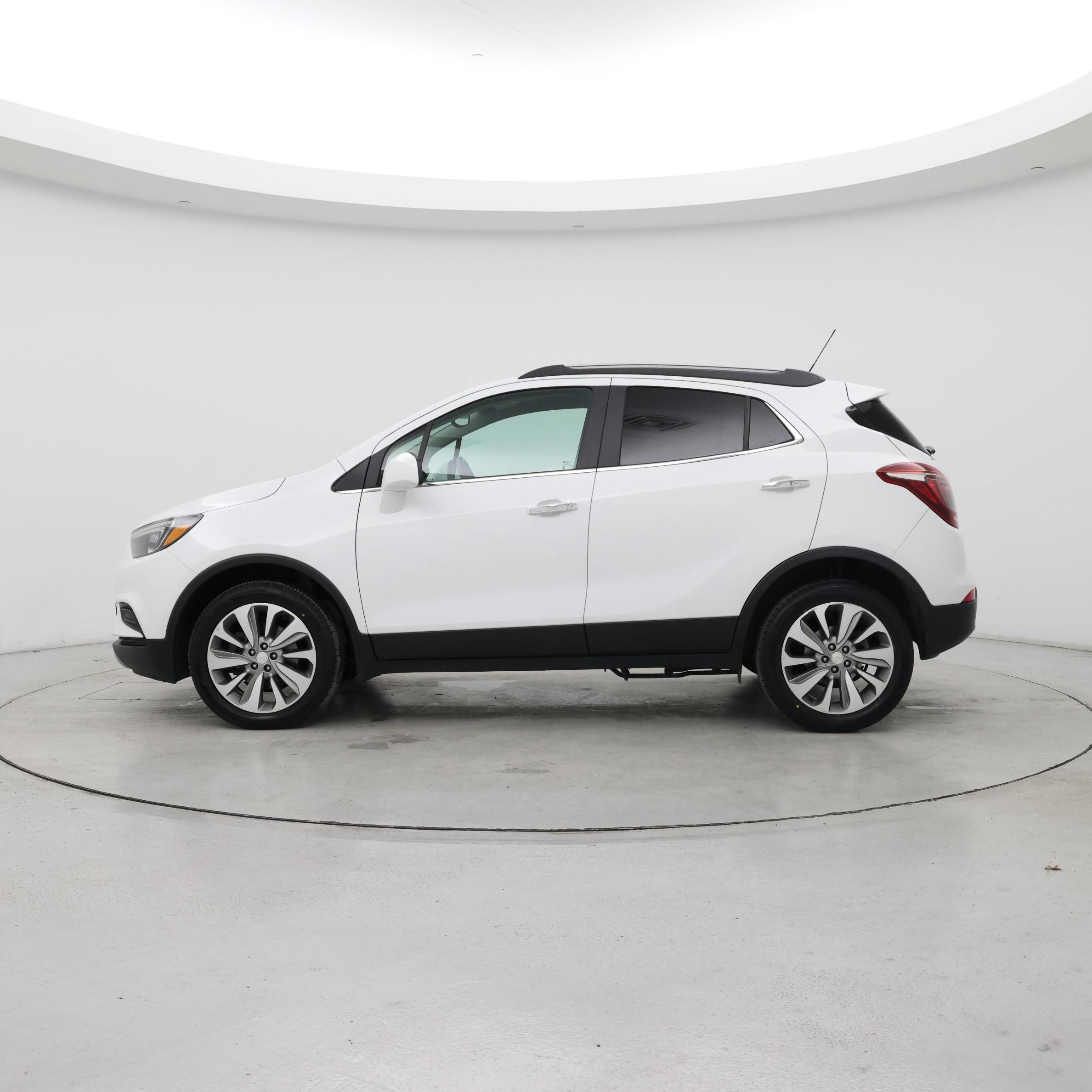 Thumbnail: 2020 Buick Encore - 3