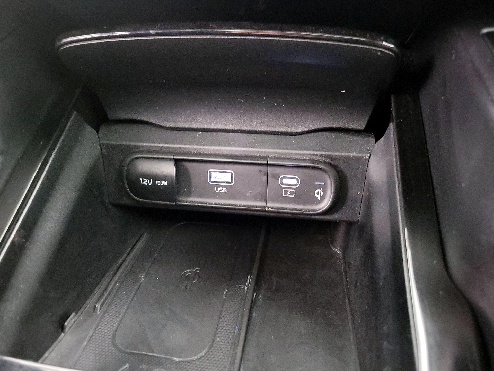 Thumbnail: 2023 Kia Telluride - 19