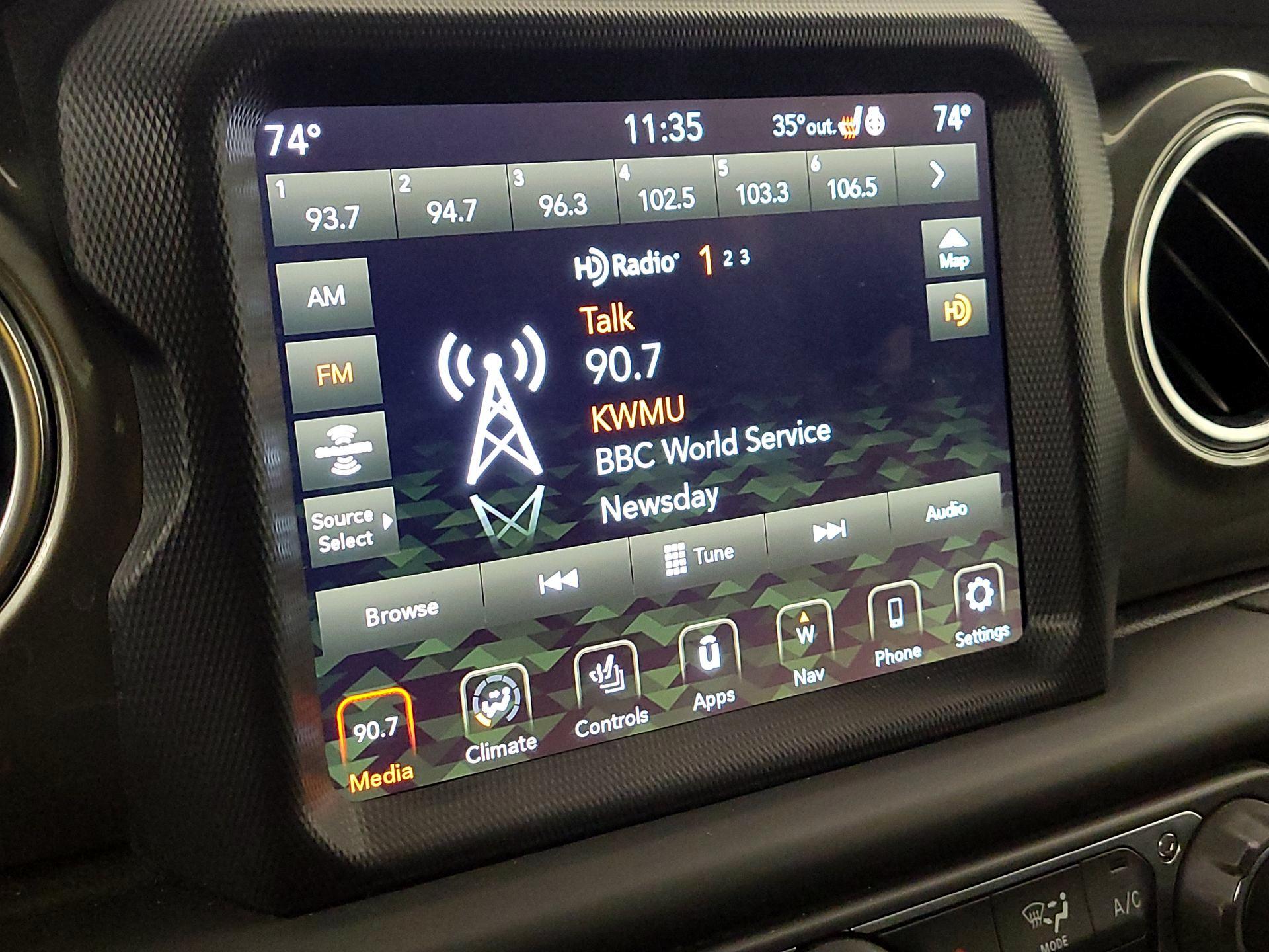 Thumbnail: 2021 Jeep Wrangler - 16