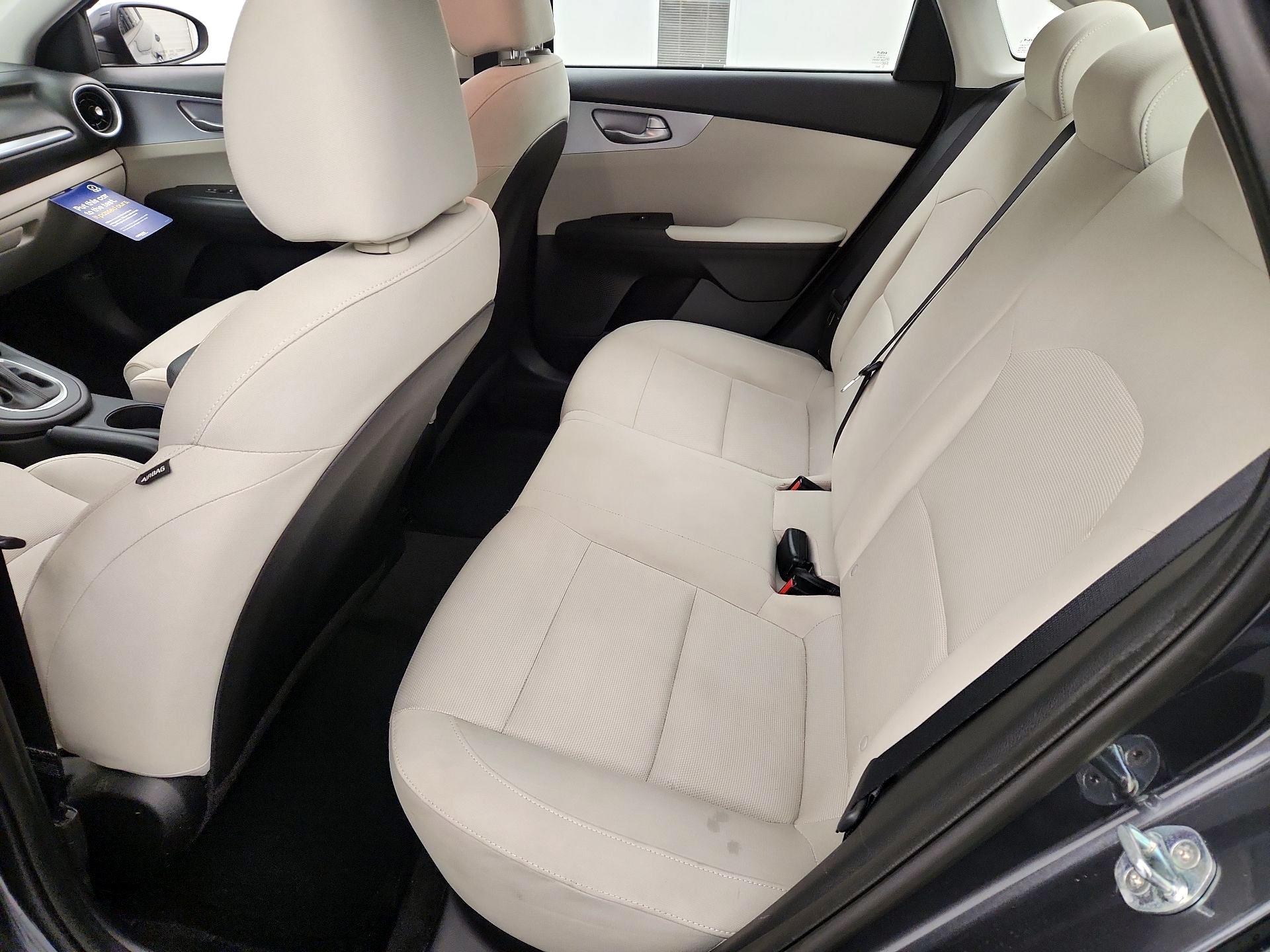 Thumbnail: 2022 Kia Forte - 19