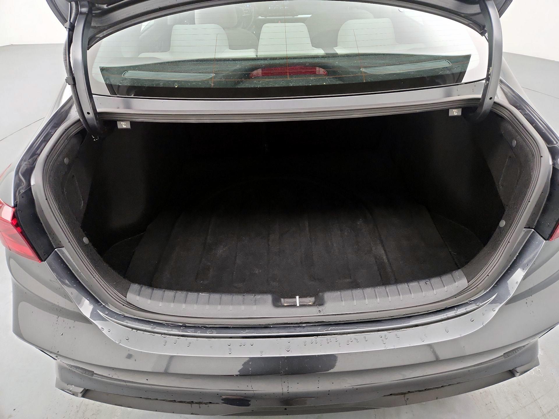 Thumbnail: 2022 Kia Forte - 20