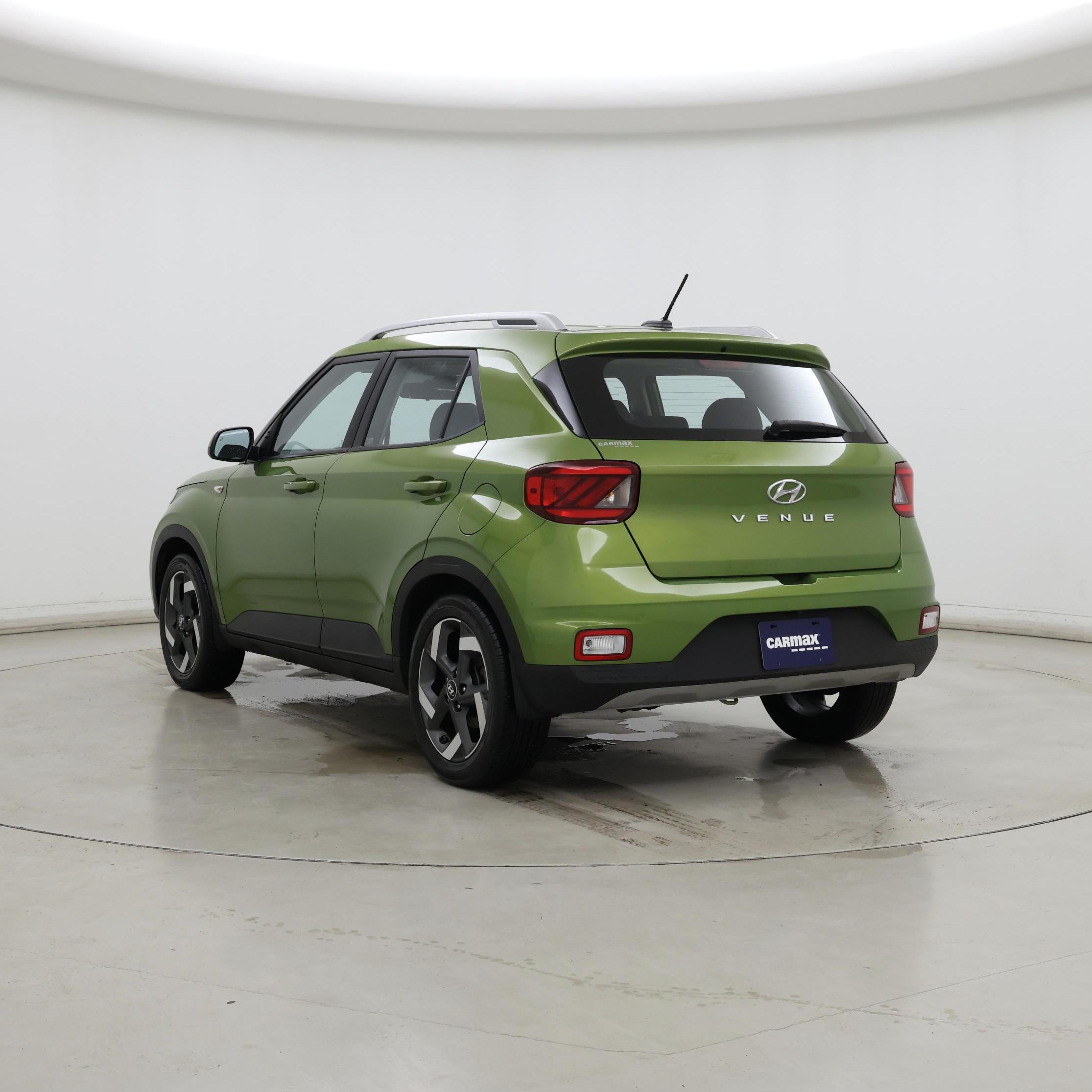 Thumbnail: 2023 Hyundai Venue - 2