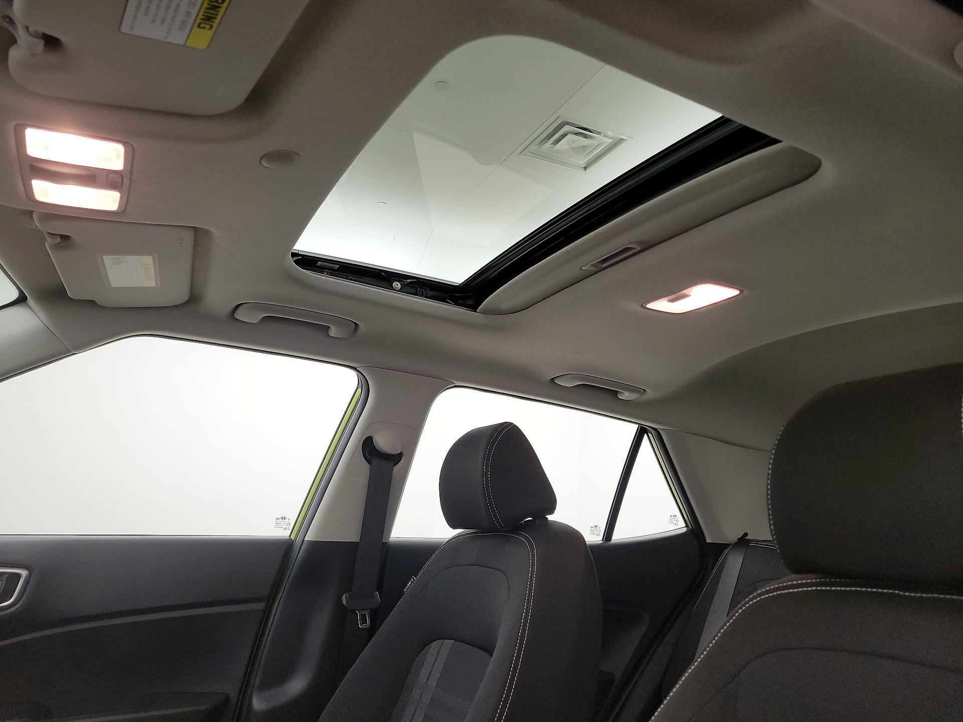 Thumbnail: 2023 Hyundai Venue - 19