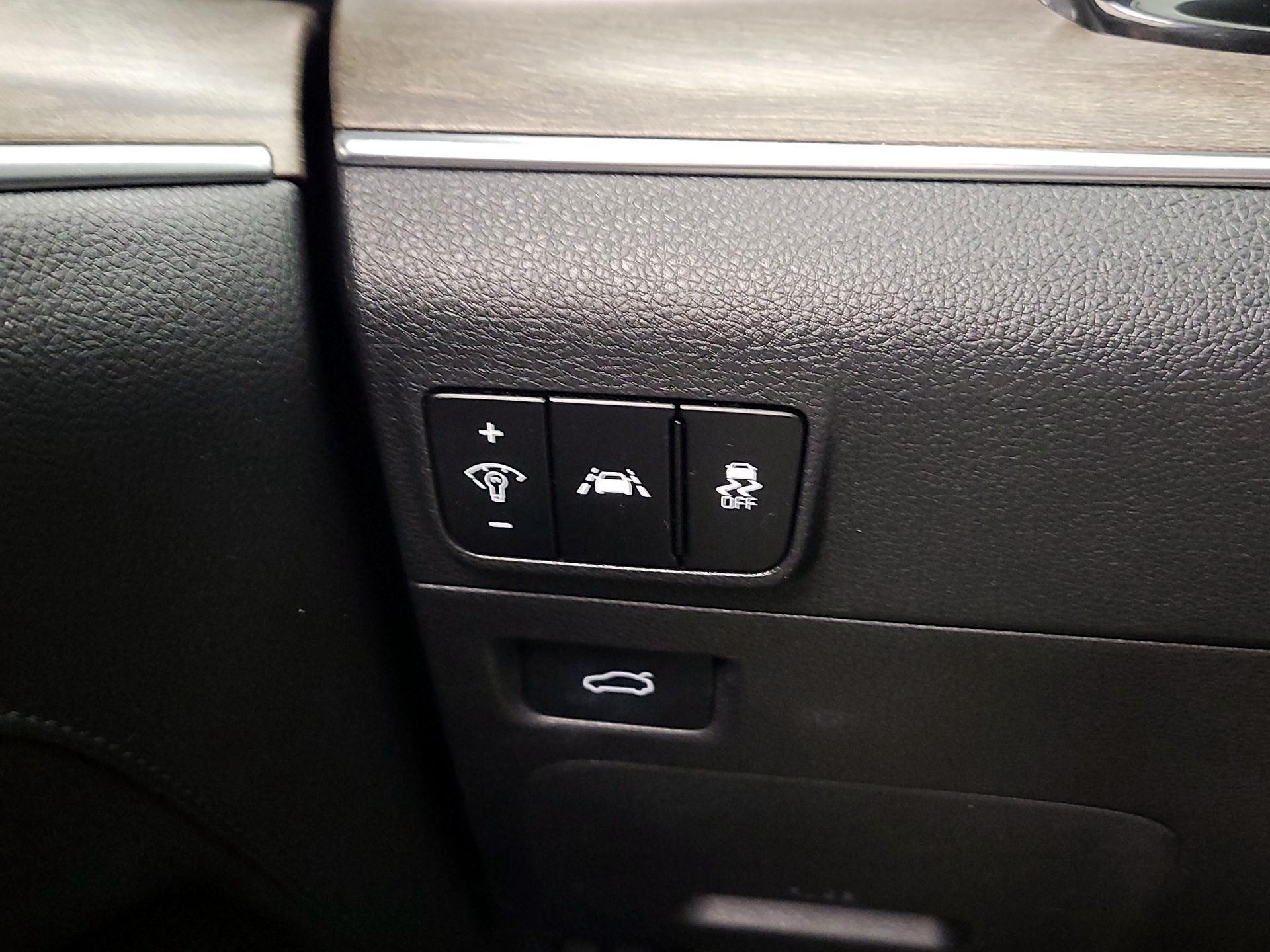 Thumbnail: 2022 Kia K5 - 13