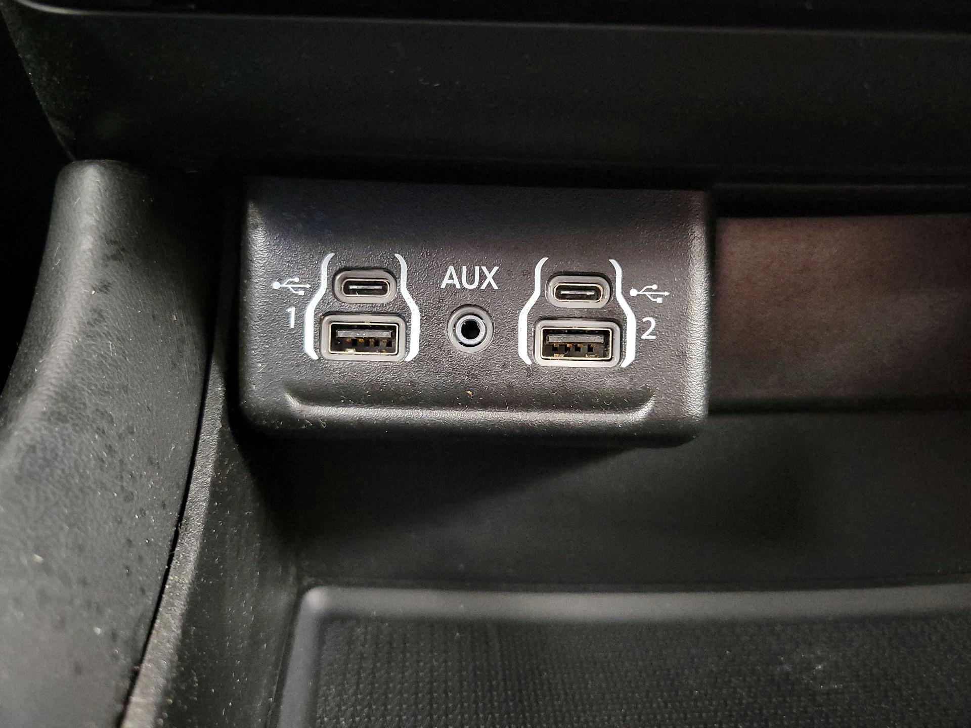 Thumbnail: 2022 Dodge Durango - 18