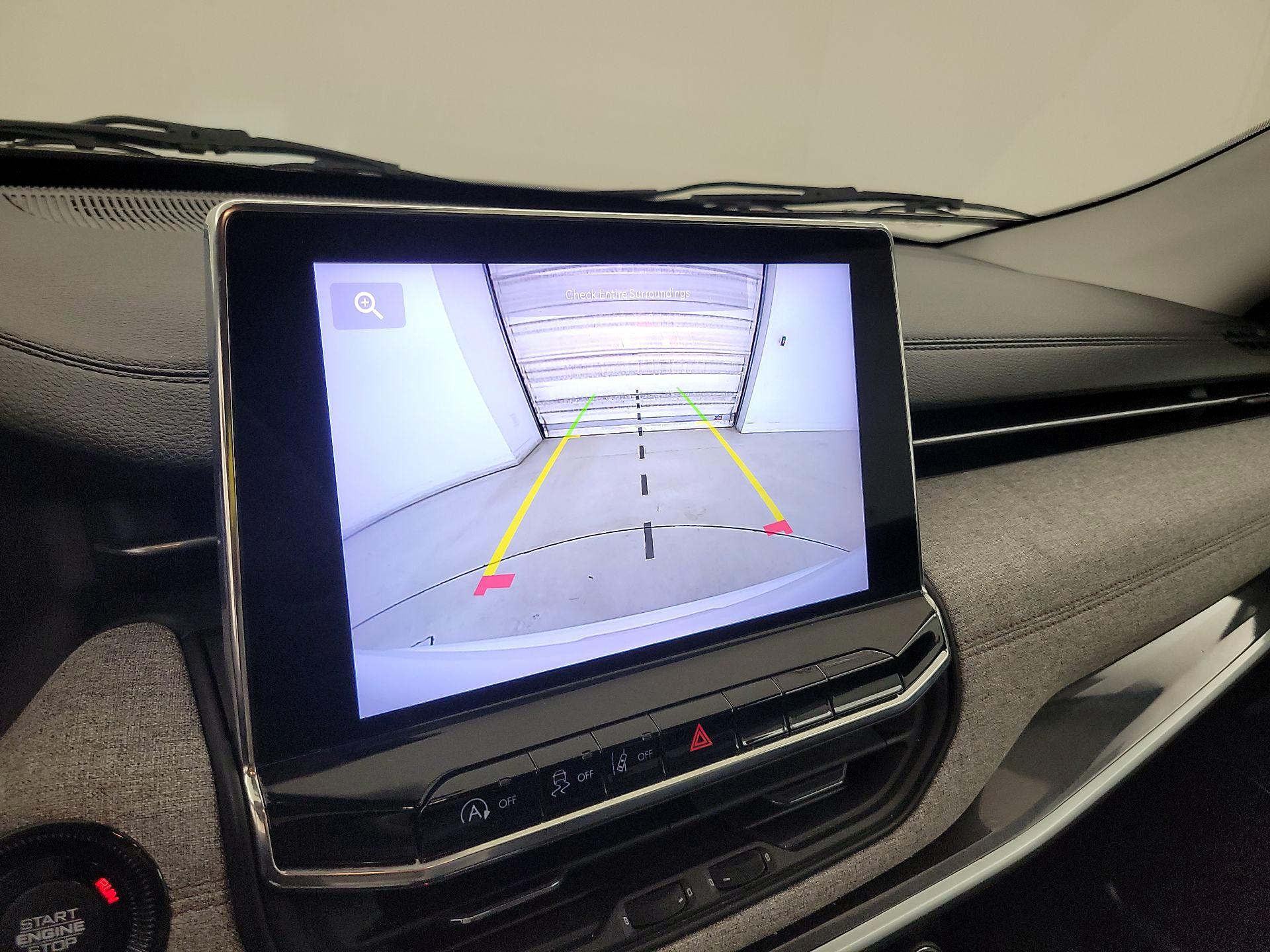 Thumbnail: 2022 Jeep Compass - 14