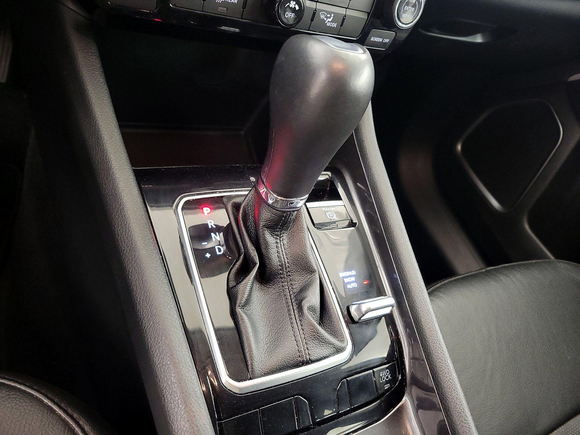 Thumbnail: 2022 Jeep Compass - 17