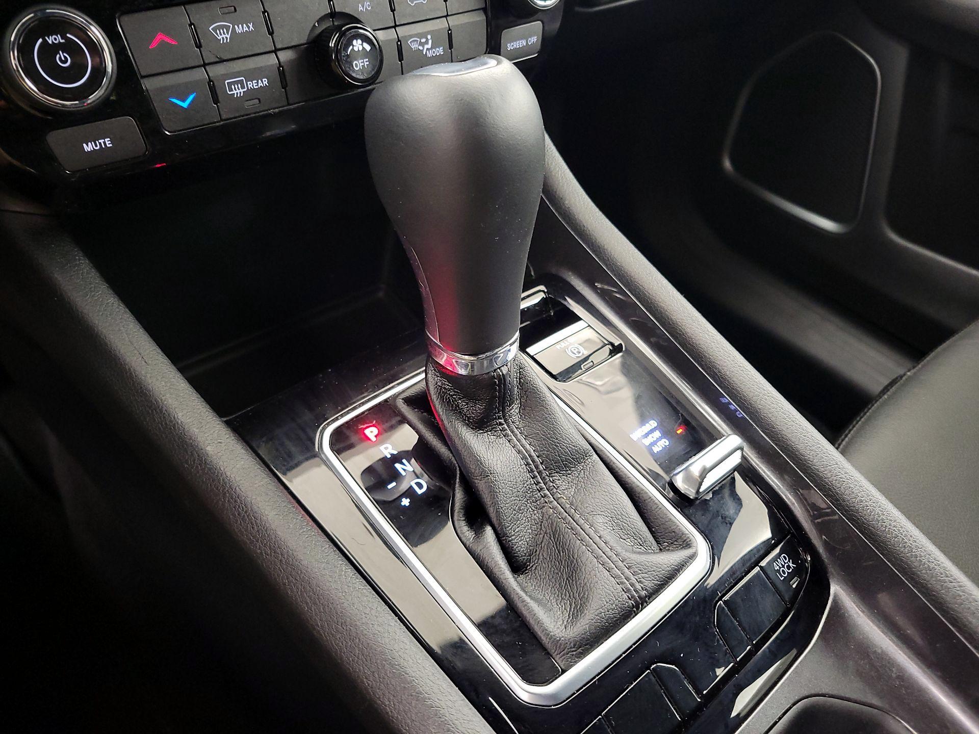 Thumbnail: 2023 Jeep Compass - 17