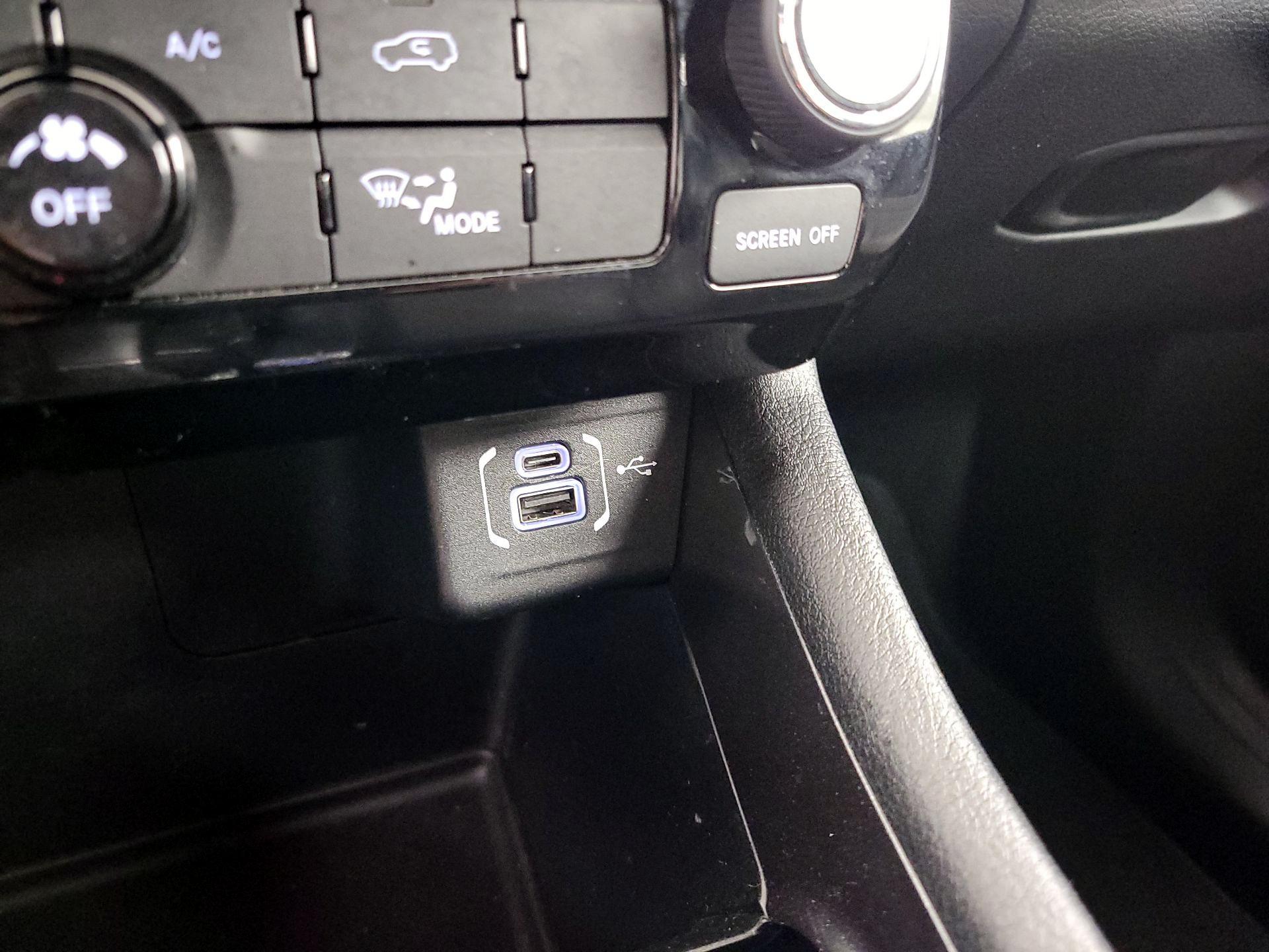 Thumbnail: 2023 Jeep Compass - 18