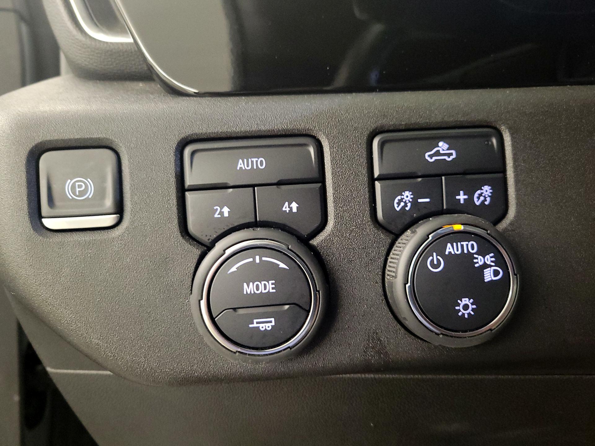 Thumbnail: 2023 Chevrolet Silverado 1500 - 13