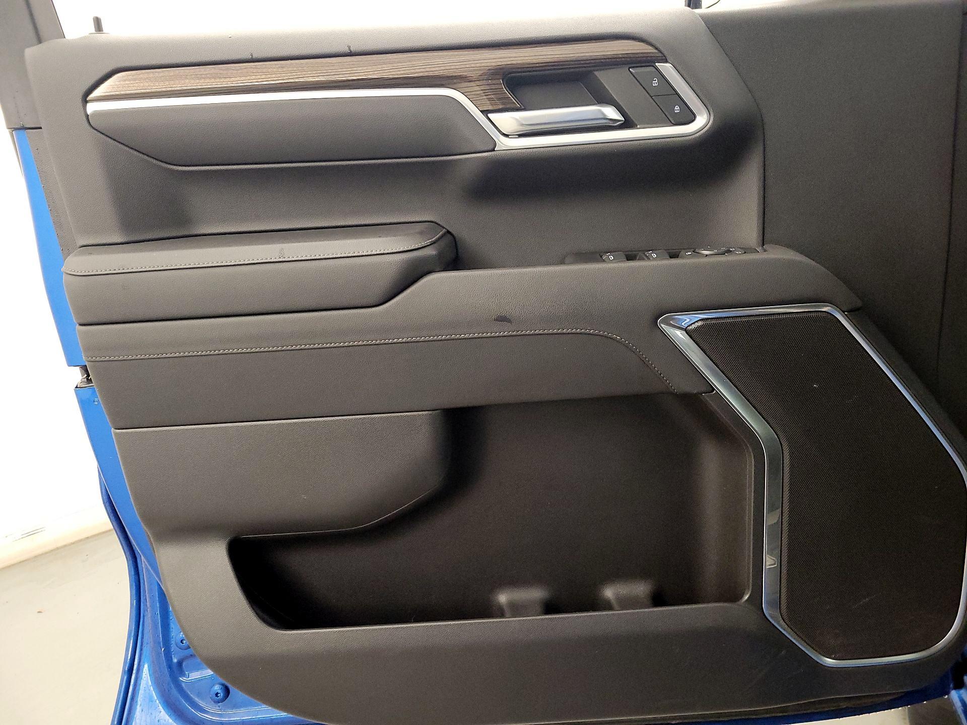 Thumbnail: 2022 Chevrolet Silverado 1500 - 12