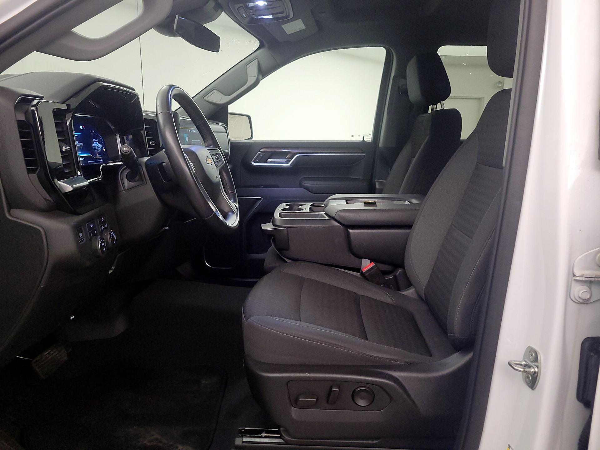 Thumbnail: 2022 Chevrolet Silverado 1500 - 11