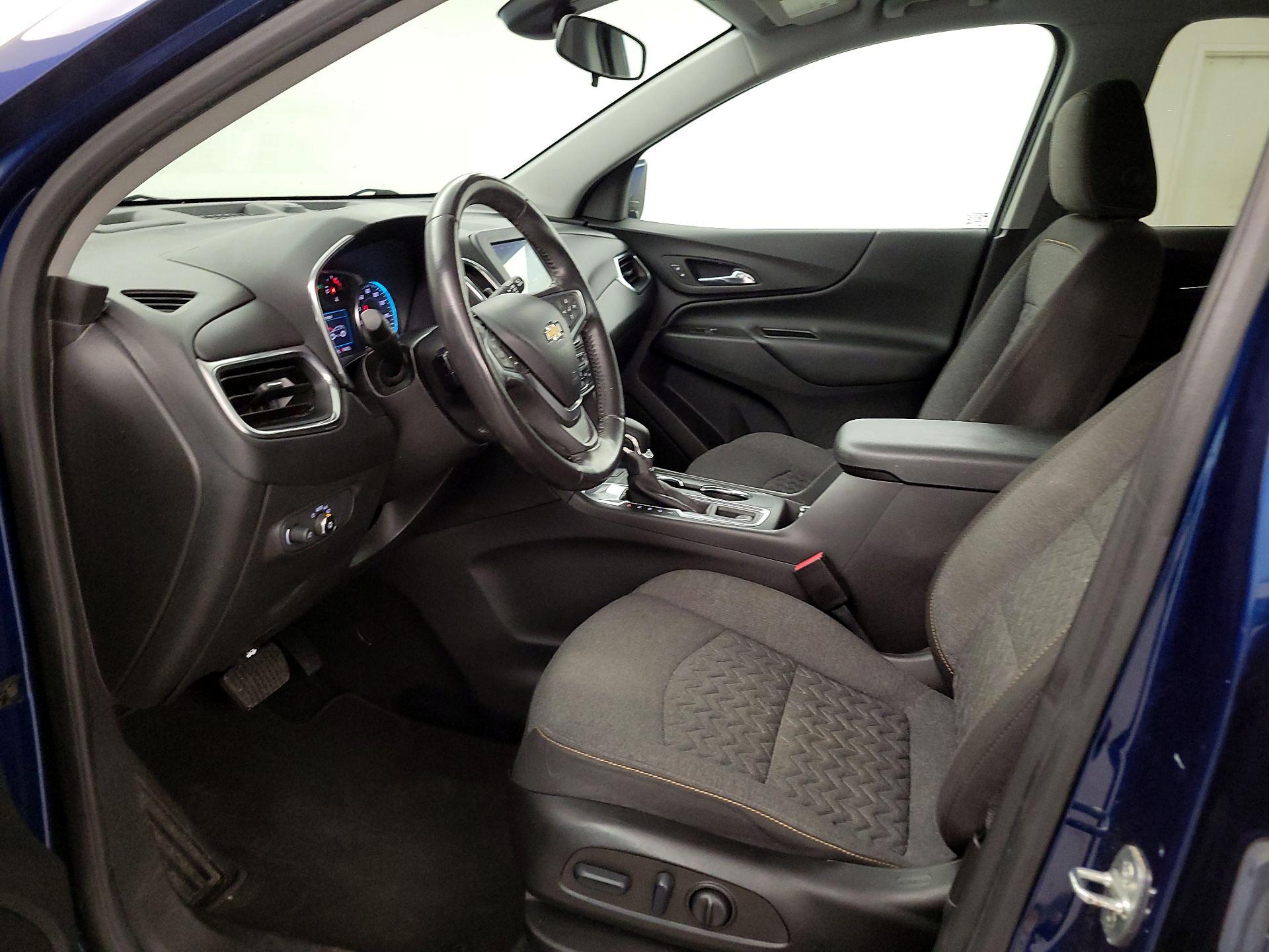 Thumbnail: 2022 Chevrolet Equinox - 11