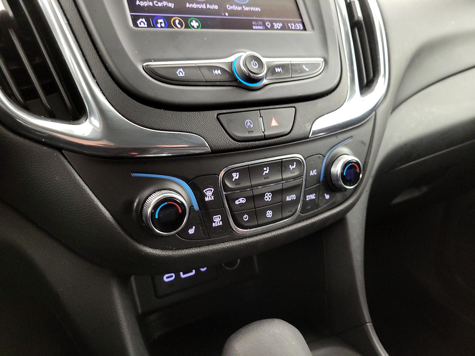 Thumbnail: 2022 Chevrolet Equinox - 16