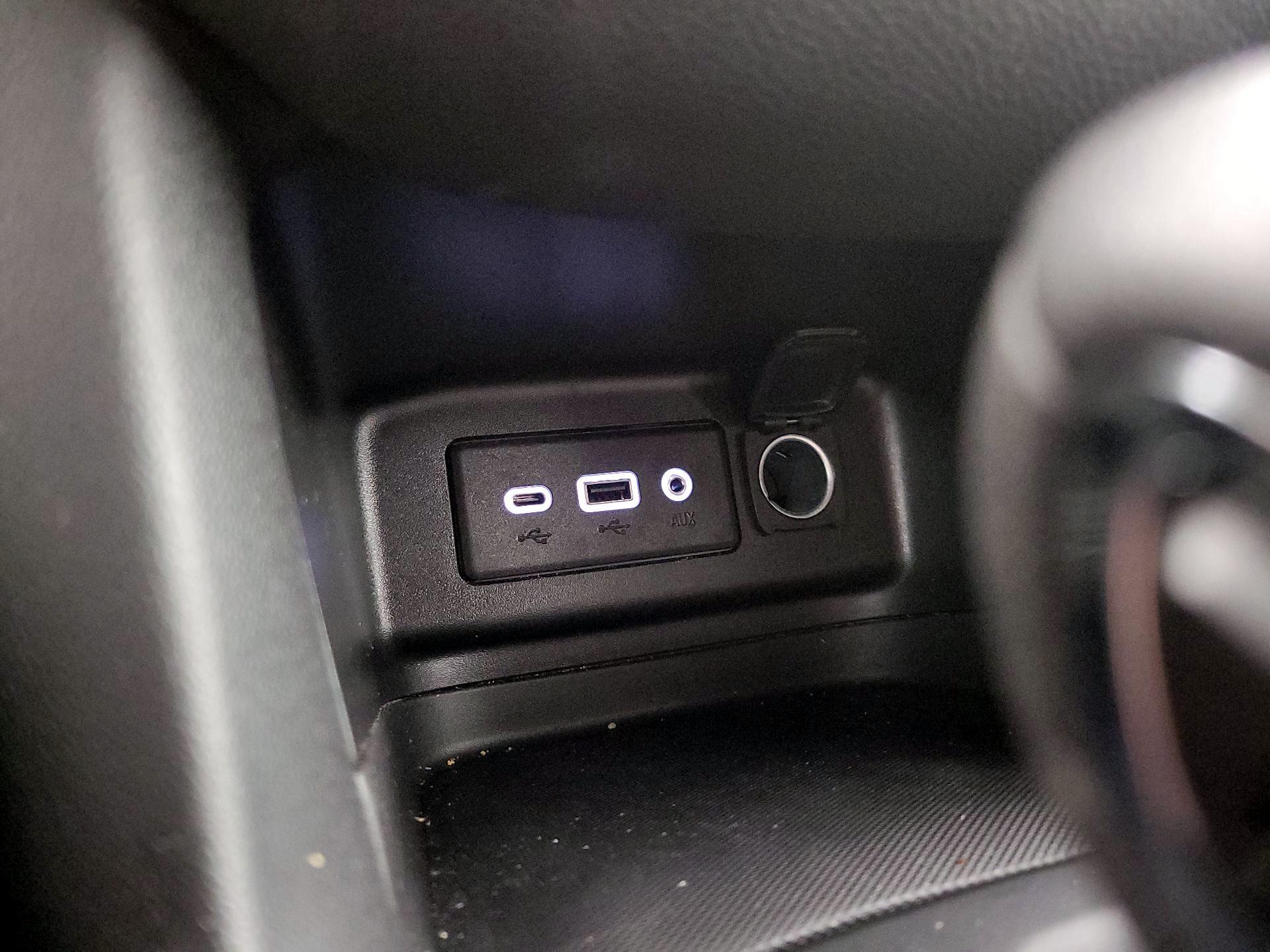 Thumbnail: 2022 Chevrolet Equinox - 18