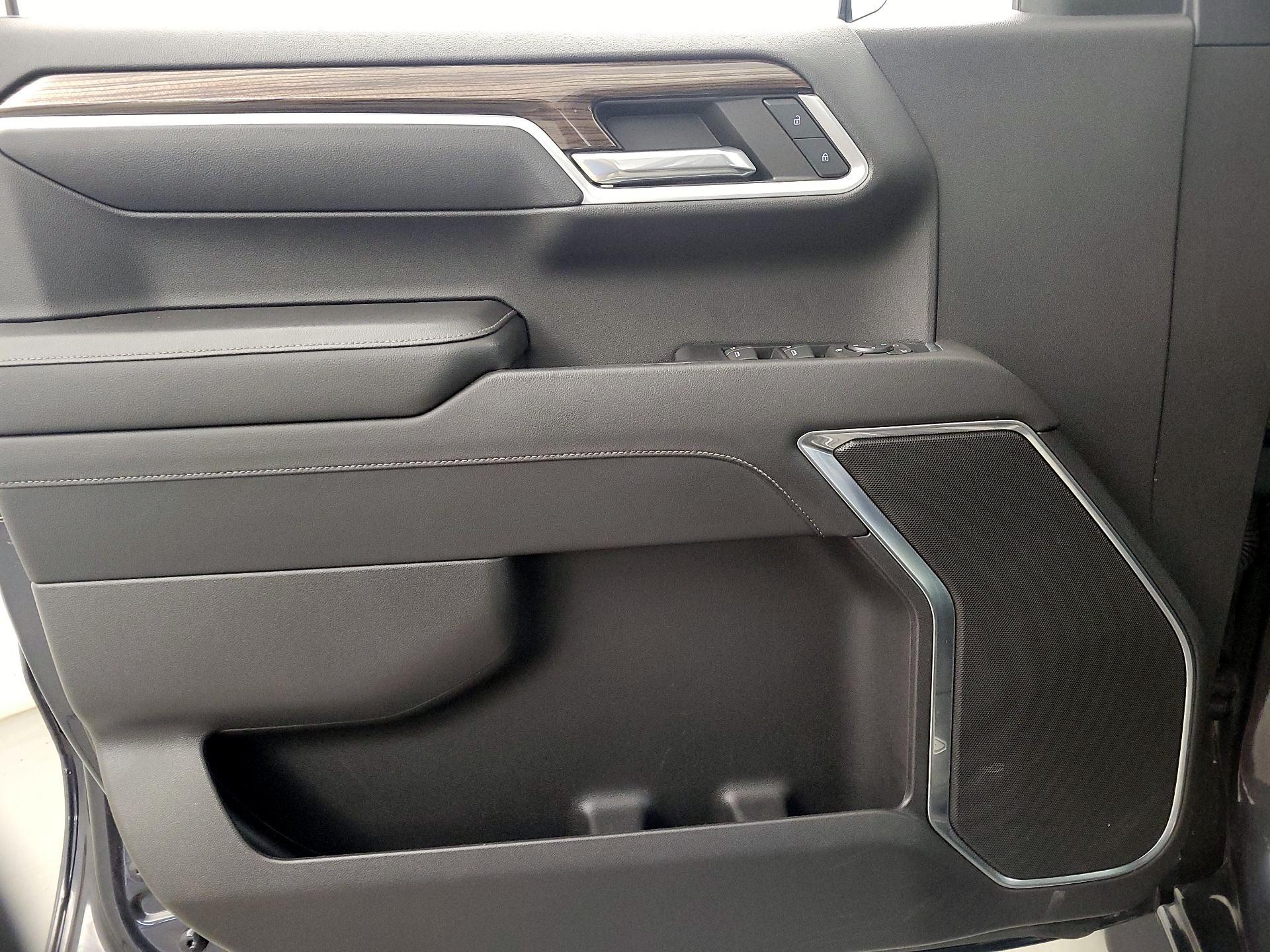 Thumbnail: 2022 Chevrolet Silverado 1500 - 12