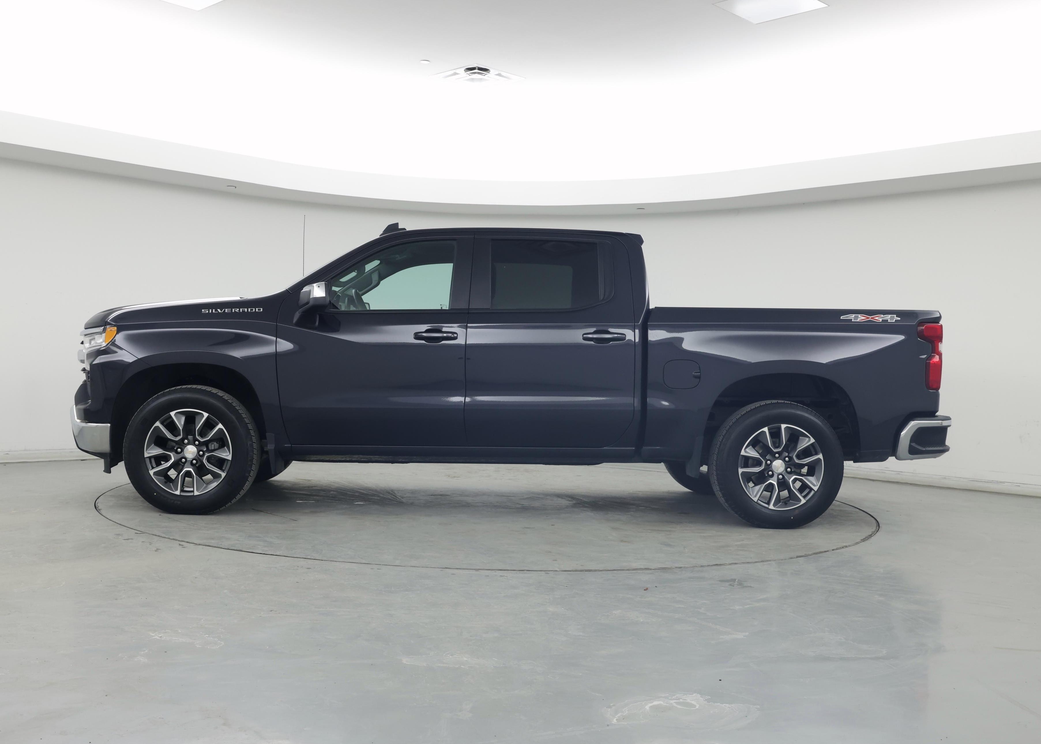 Thumbnail: 2022 Chevrolet Silverado 1500 - 3