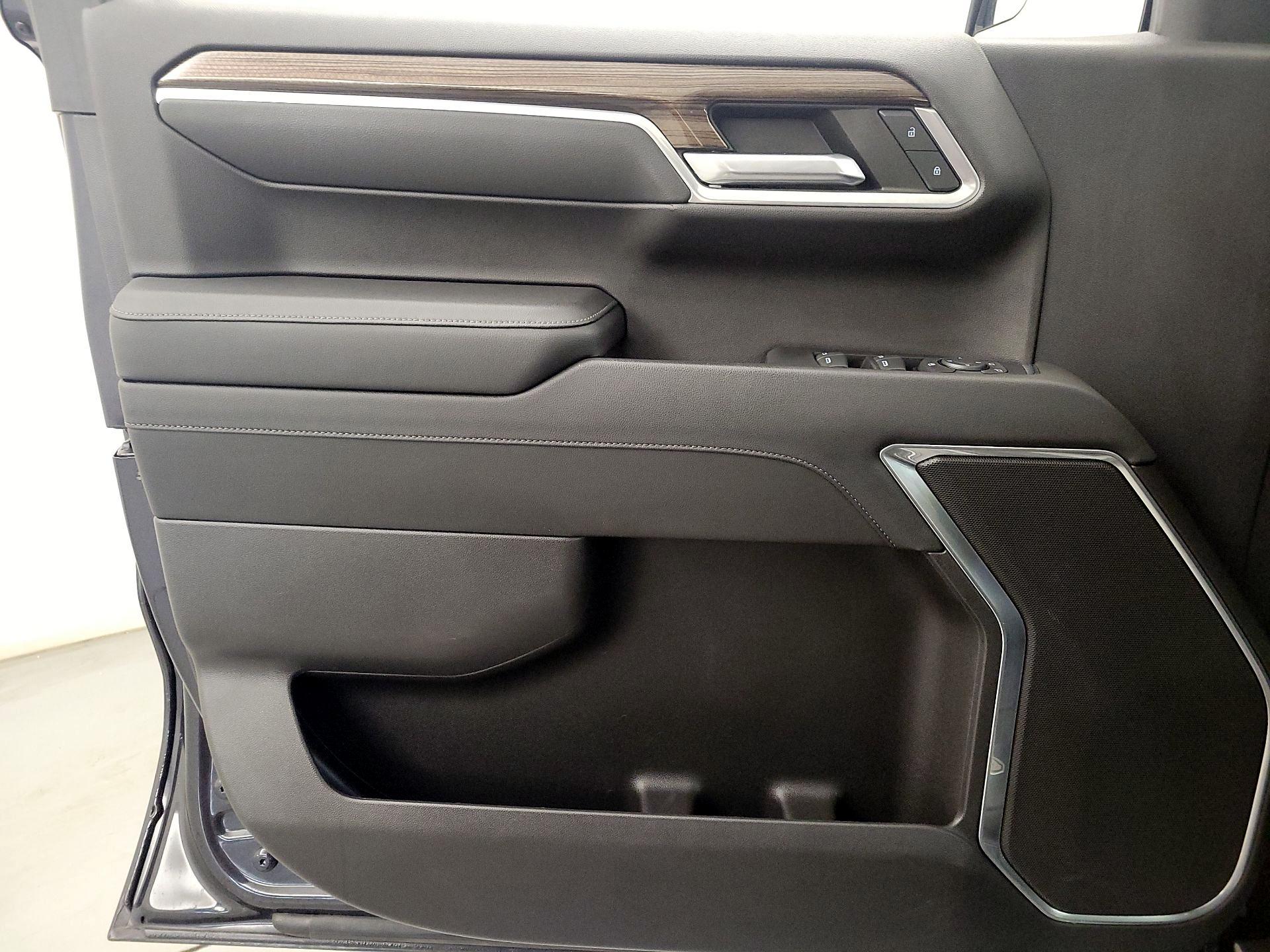 Thumbnail: 2022 Chevrolet Silverado 1500 - 12