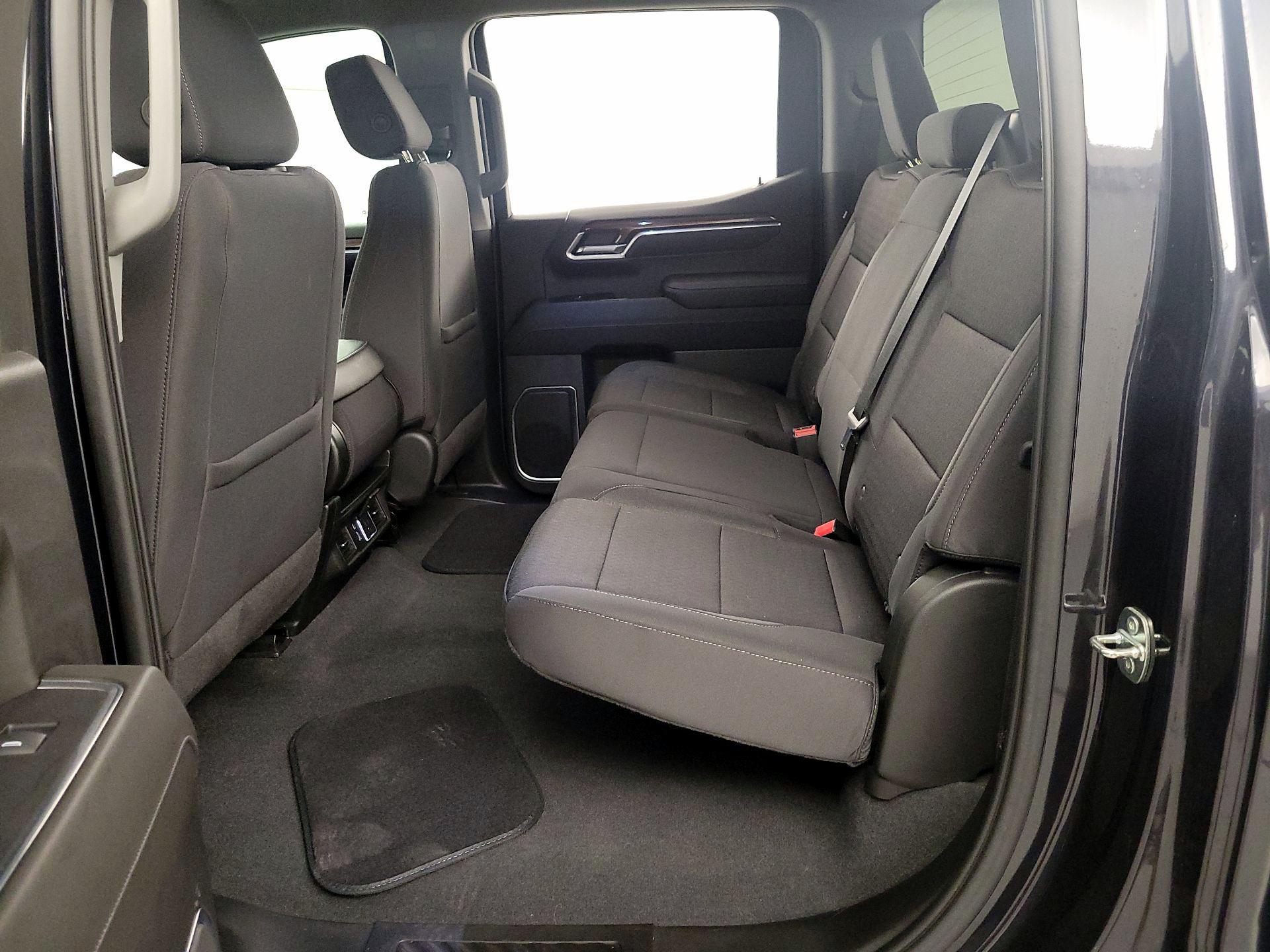 Thumbnail: 2022 Chevrolet Silverado 1500 - 19