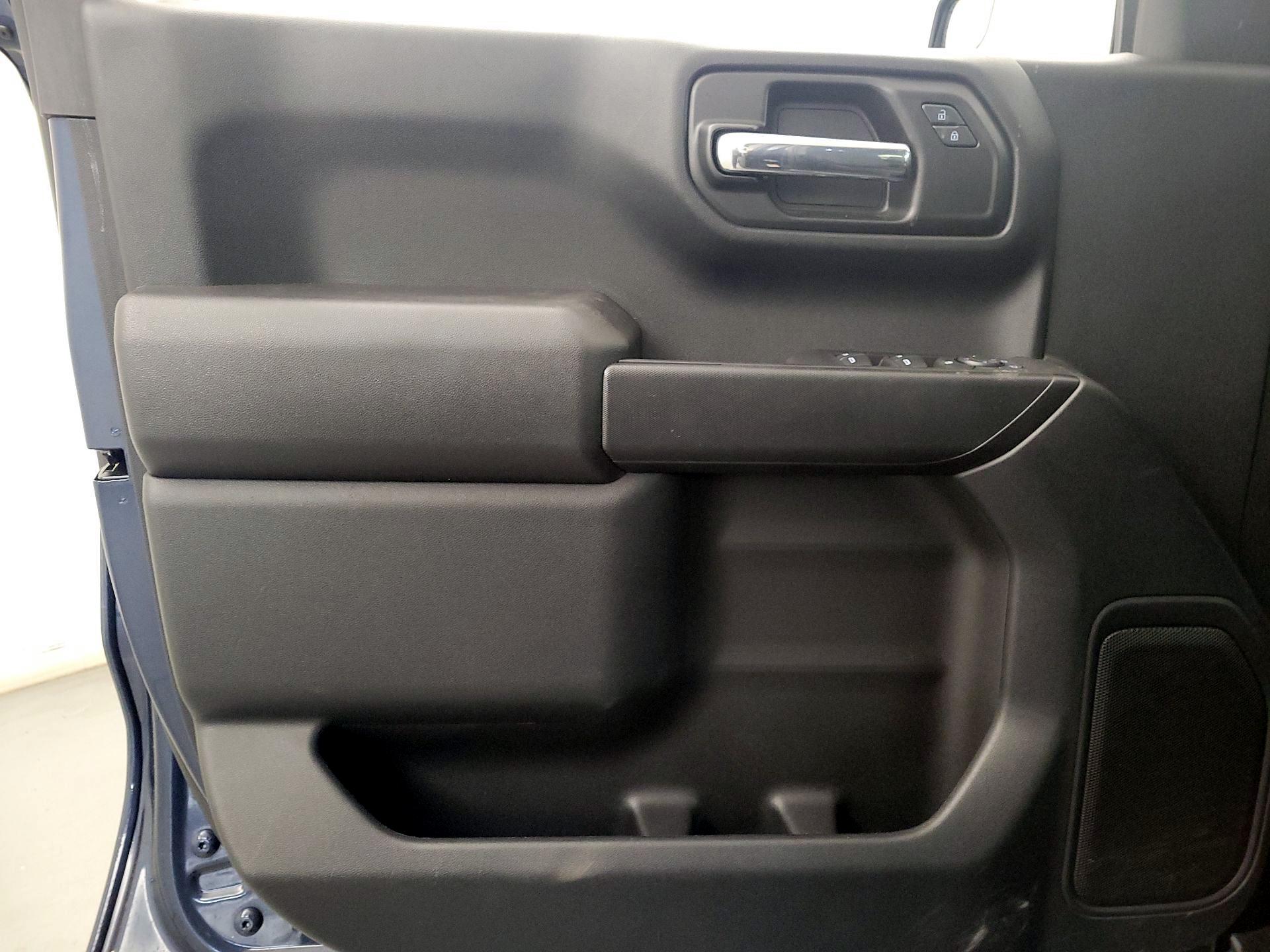 Thumbnail: 2022 Chevrolet Silverado 1500 - 12