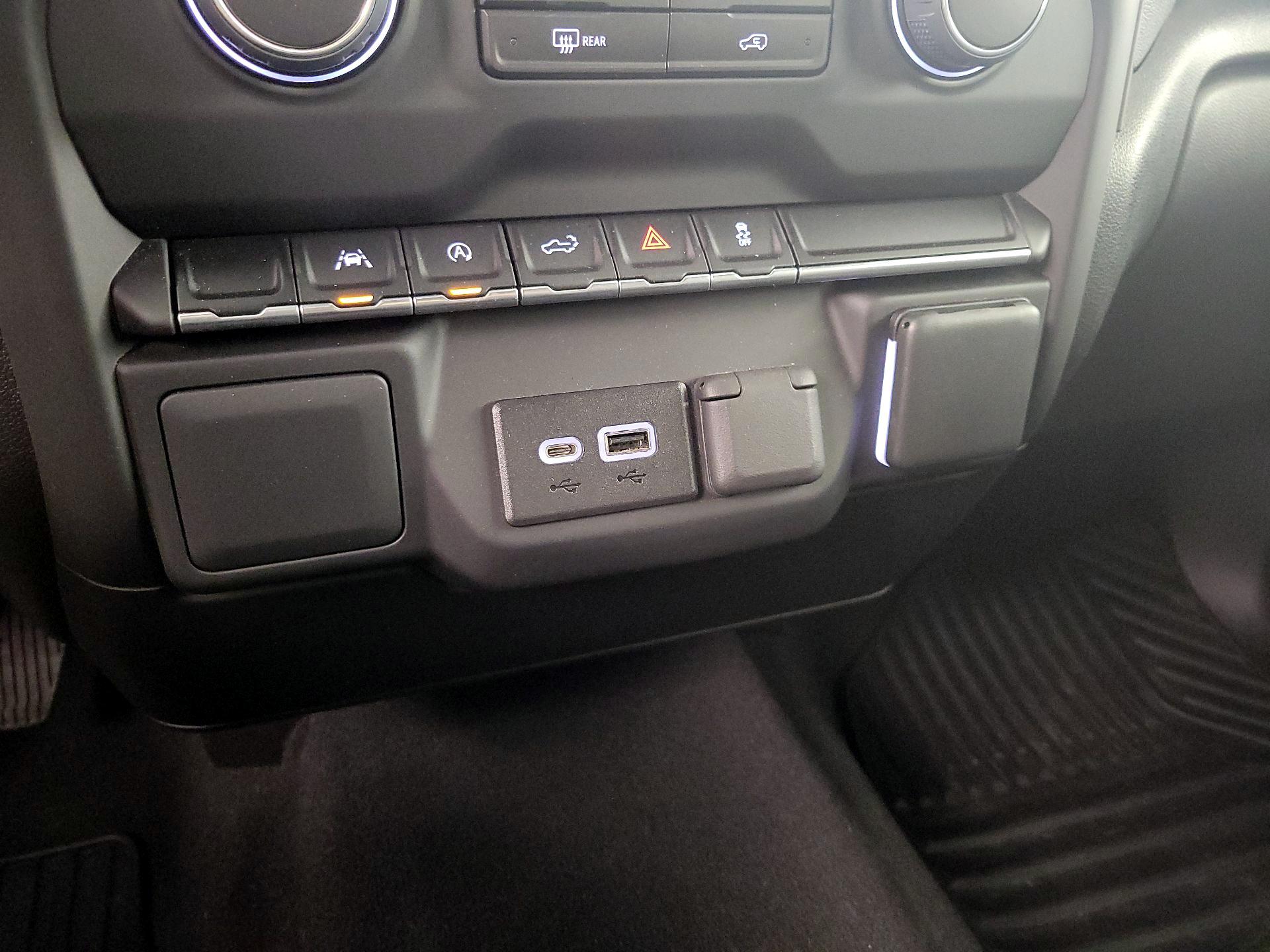 Thumbnail: 2022 Chevrolet Silverado 1500 - 18