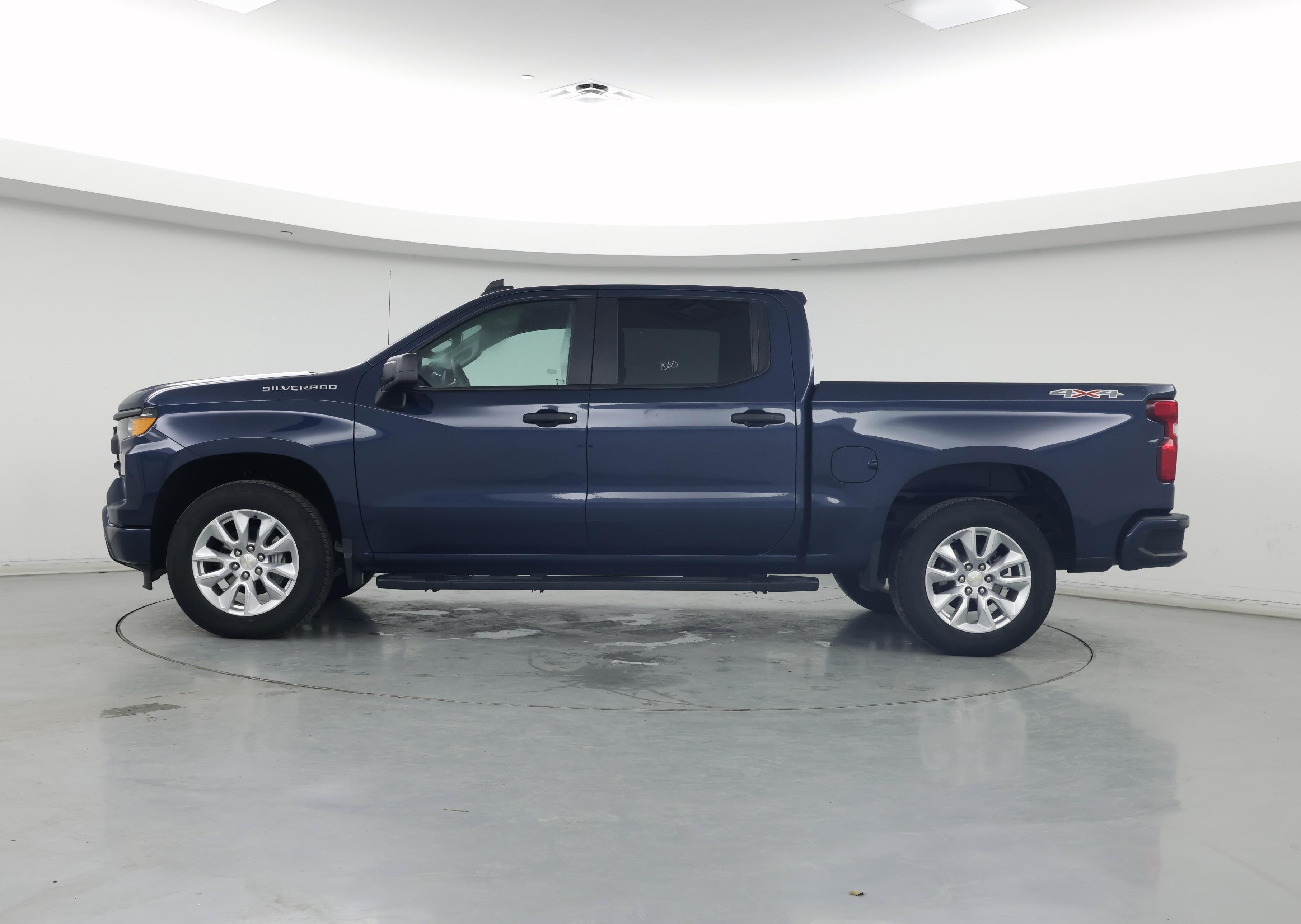 Thumbnail: 2022 Chevrolet Silverado 1500 - 3