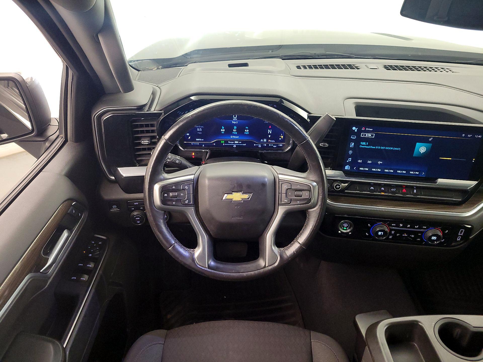 Thumbnail: 2022 Chevrolet Silverado 1500 - 10